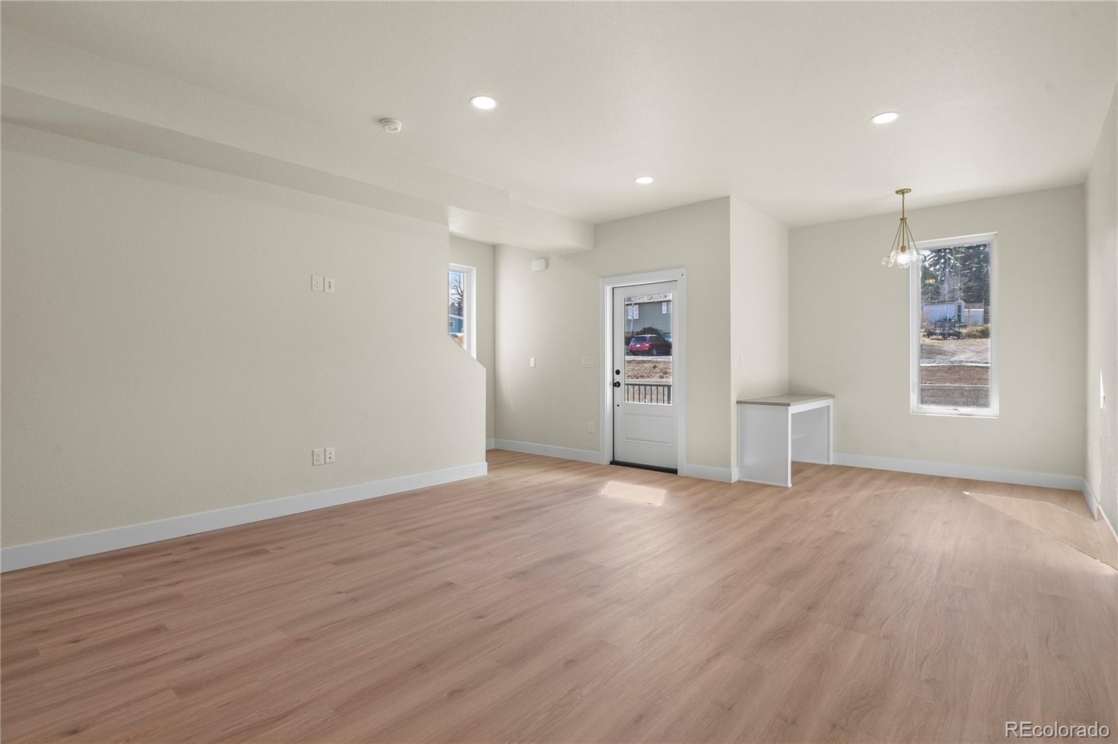 7 Noyer Court Colorado Springs CO 80906