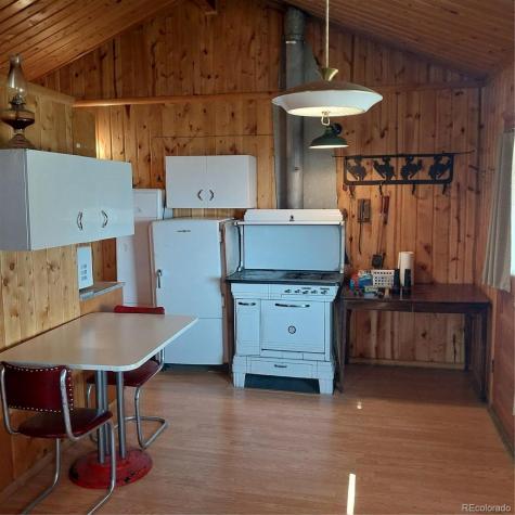 716 Doe Street Hartsel CO 80449
