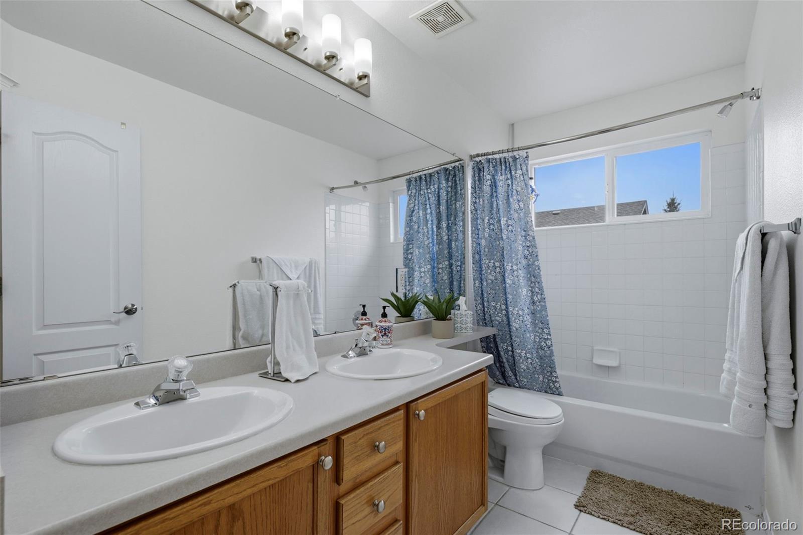 6102 S Tempe Way Aurora CO 80015