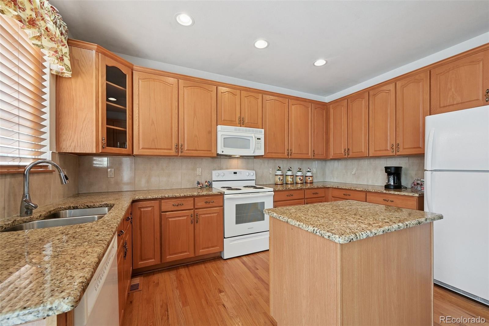 7384 S Memphis Street Aurora CO 80016