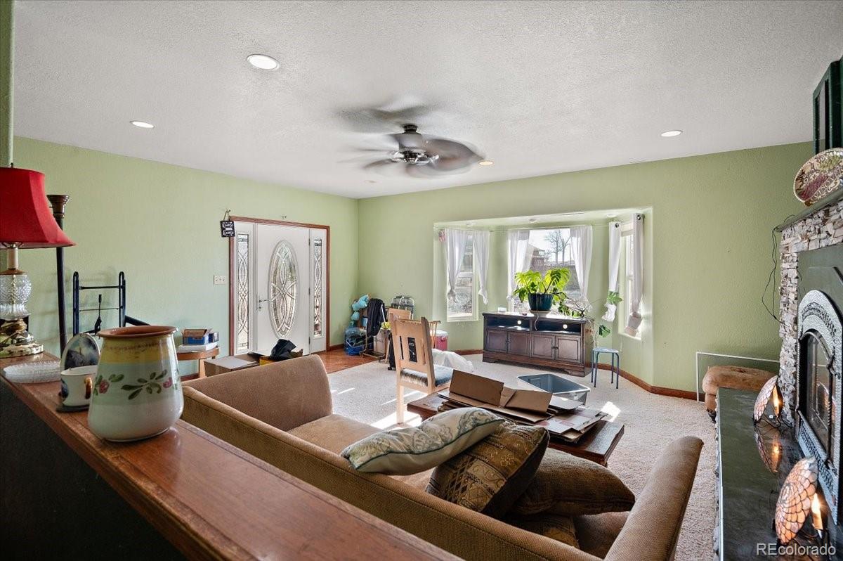 2 Meadow Lane Swink CO 81077