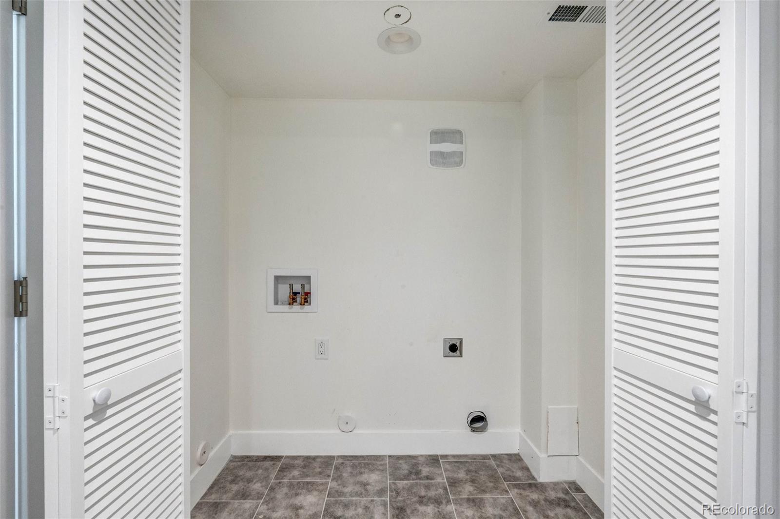 1463 S Knox Court Denver CO 80219
