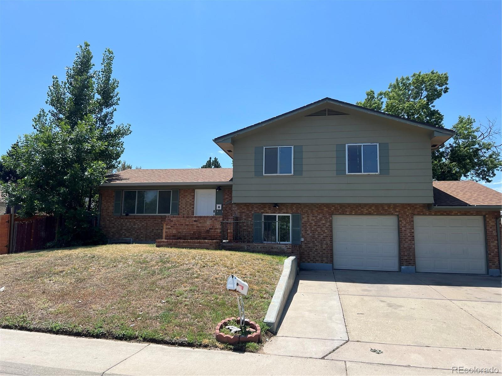 12252 Elmendorf Place Denver CO 80239