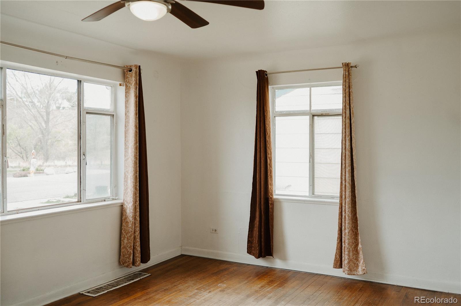 5 Stuart Street Denver CO 80219
