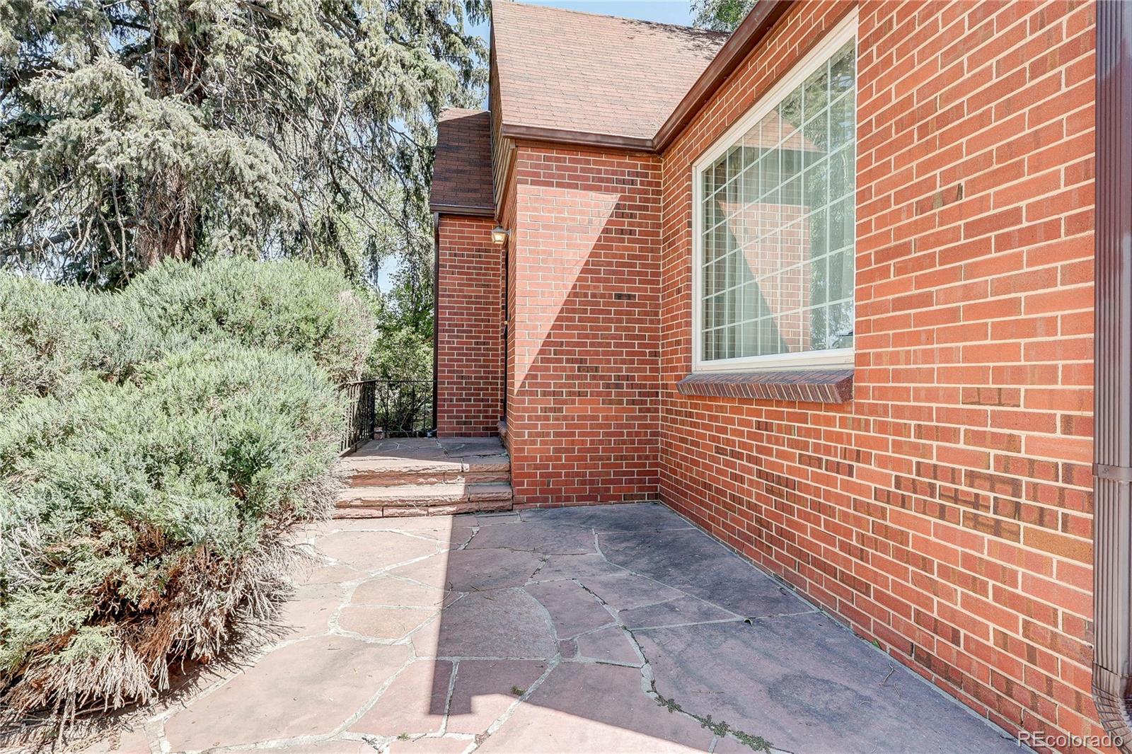 2550 Locust Street Denver CO 80207