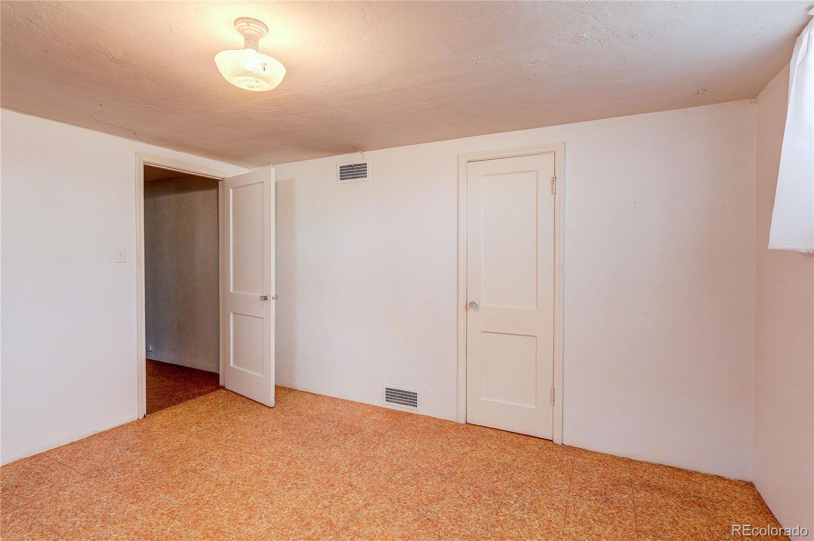 2550 Locust Street Denver CO 80207
