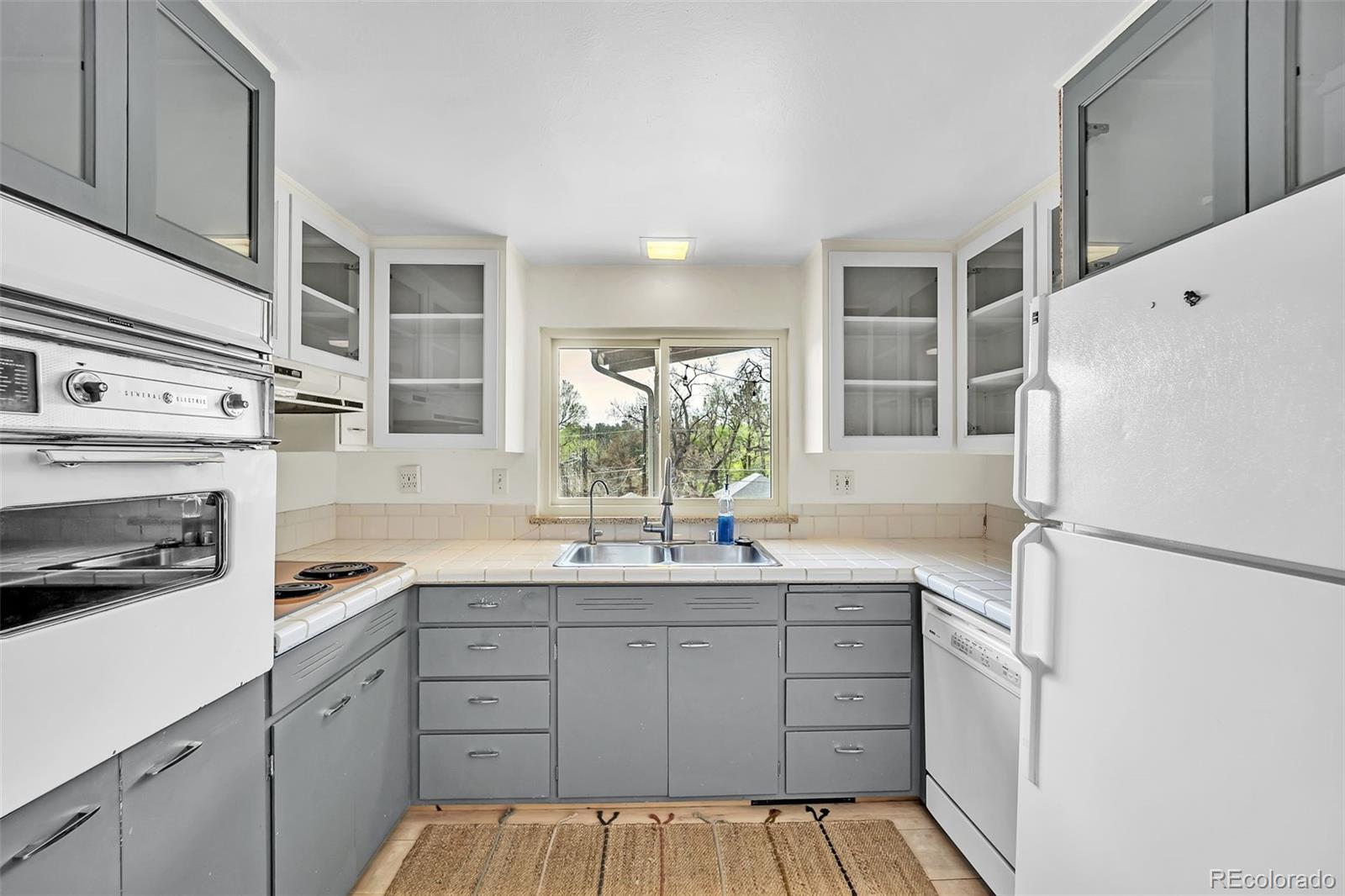 1624 Cheyenne Boulevard Colorado Springs CO 80906