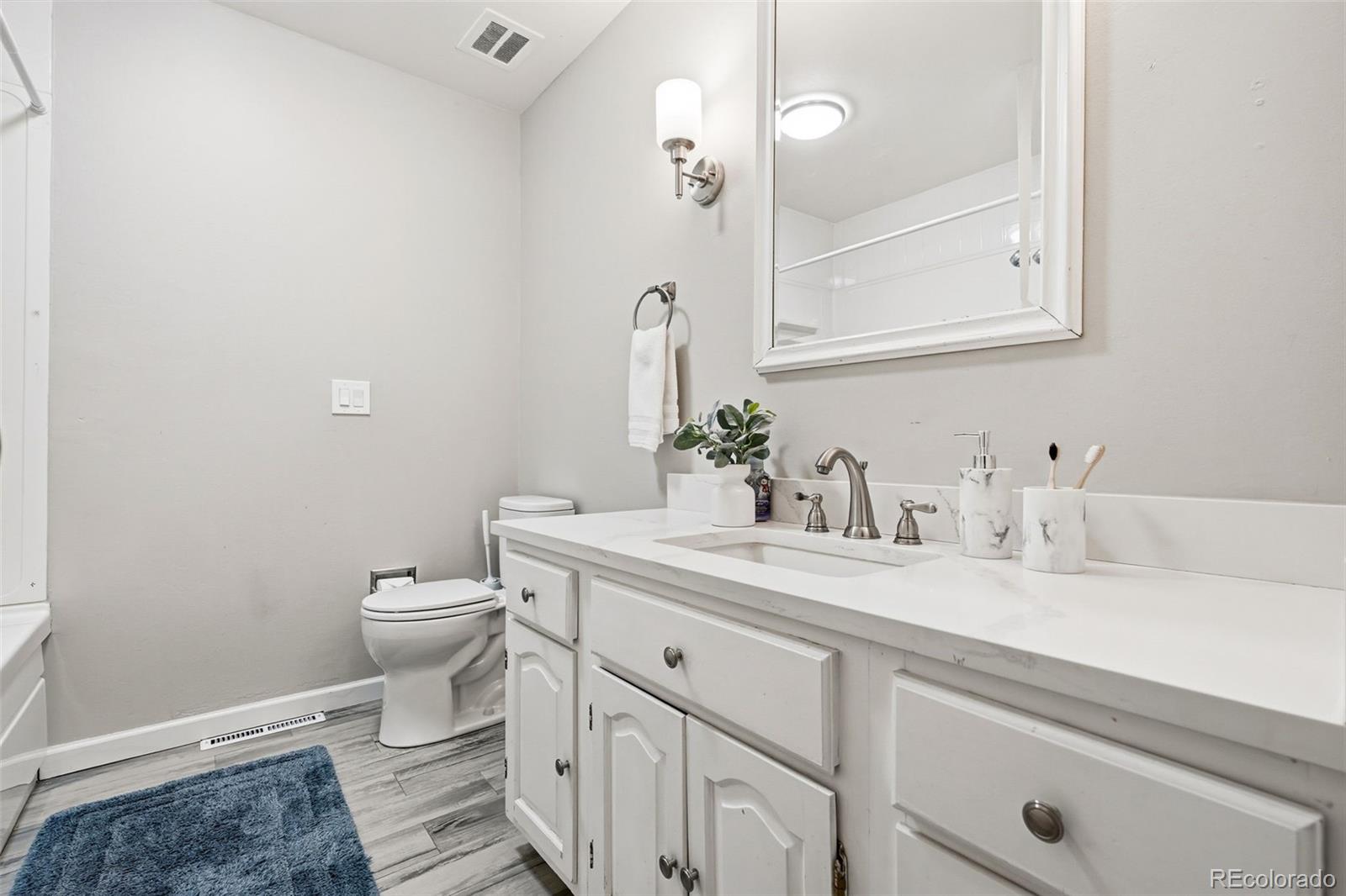 1271 Bellaire Street Broomfield CO 80020