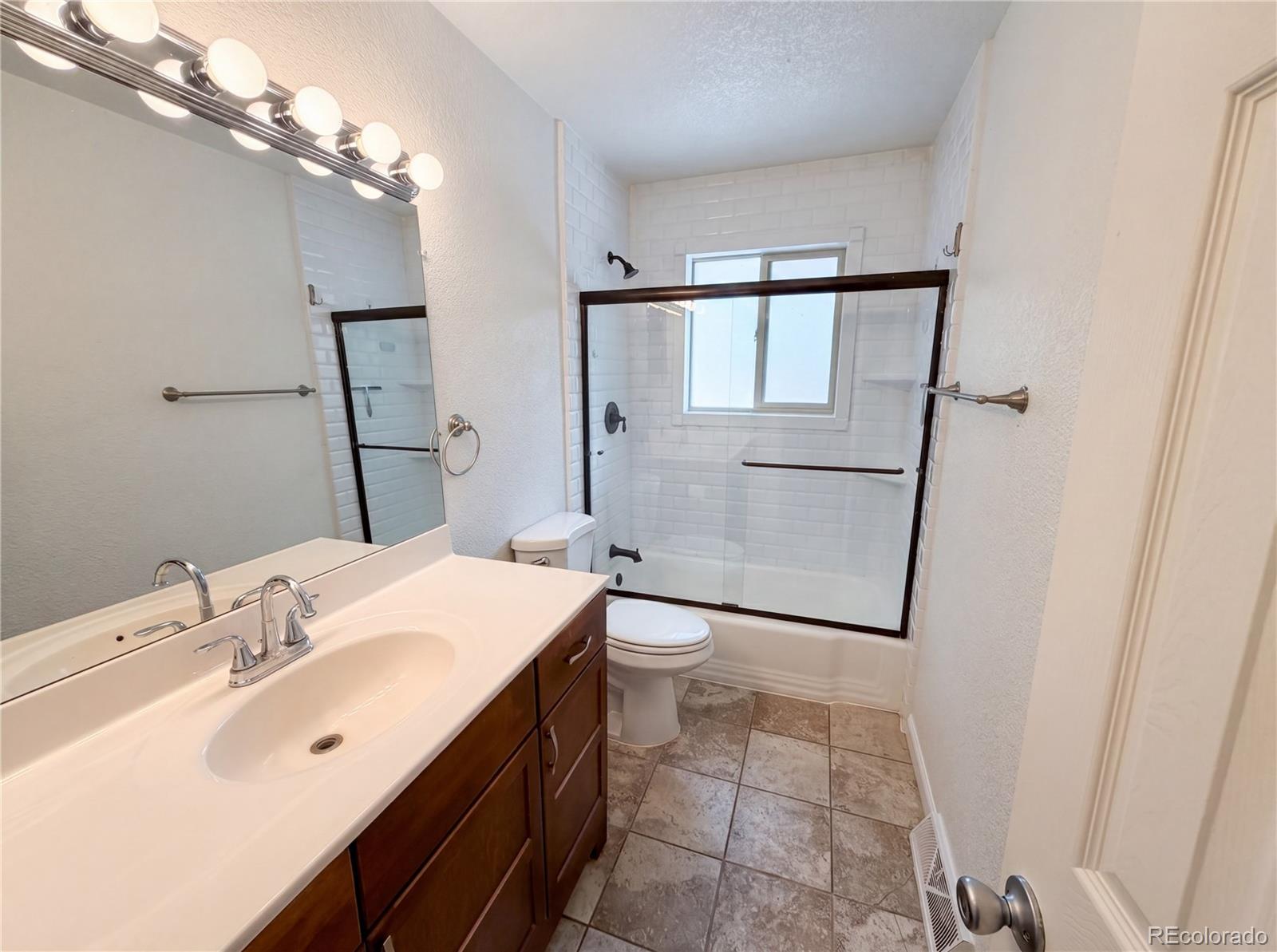 5421 Raritan Way Denver CO 80221