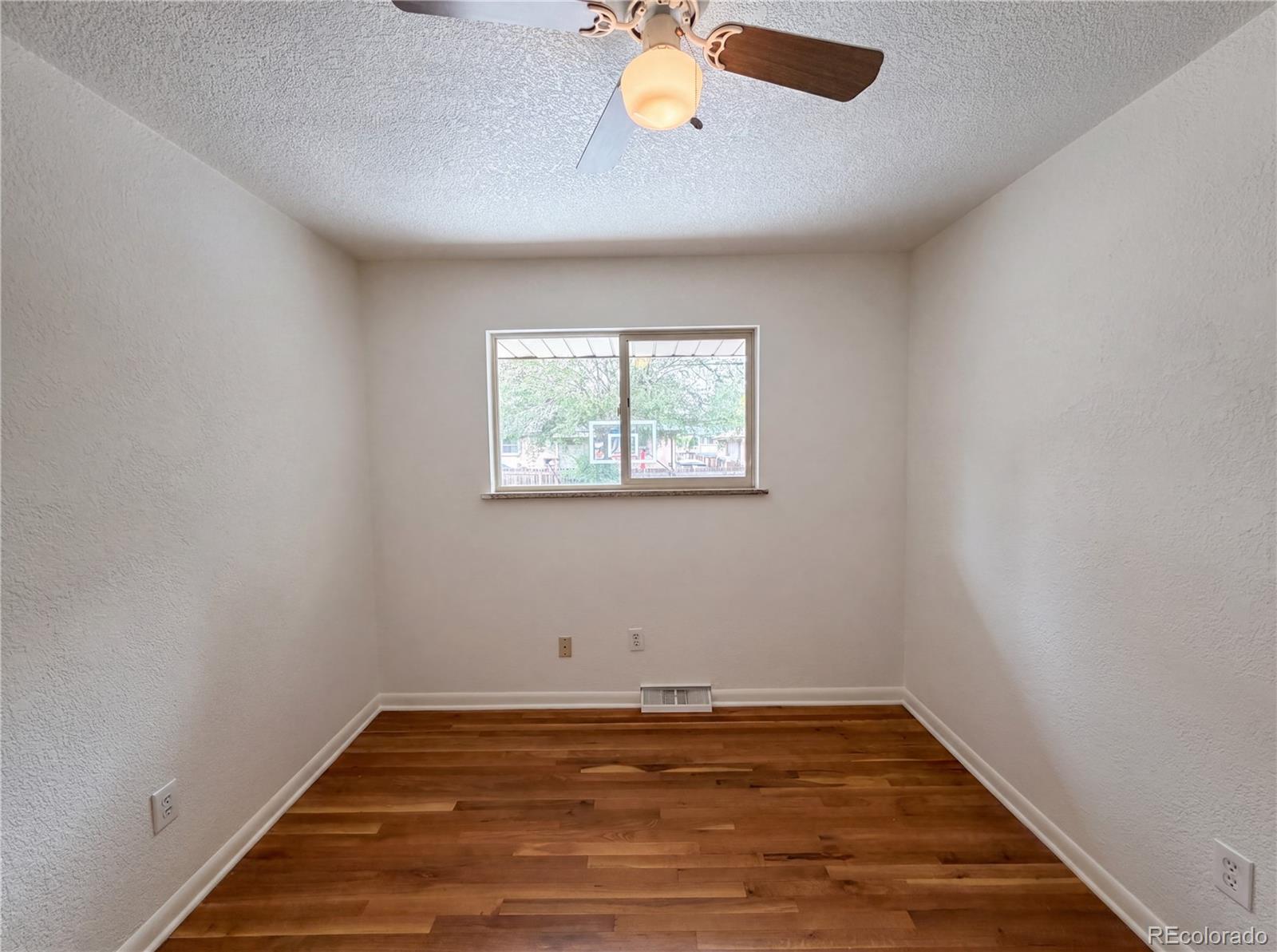5421 Raritan Way Denver CO 80221