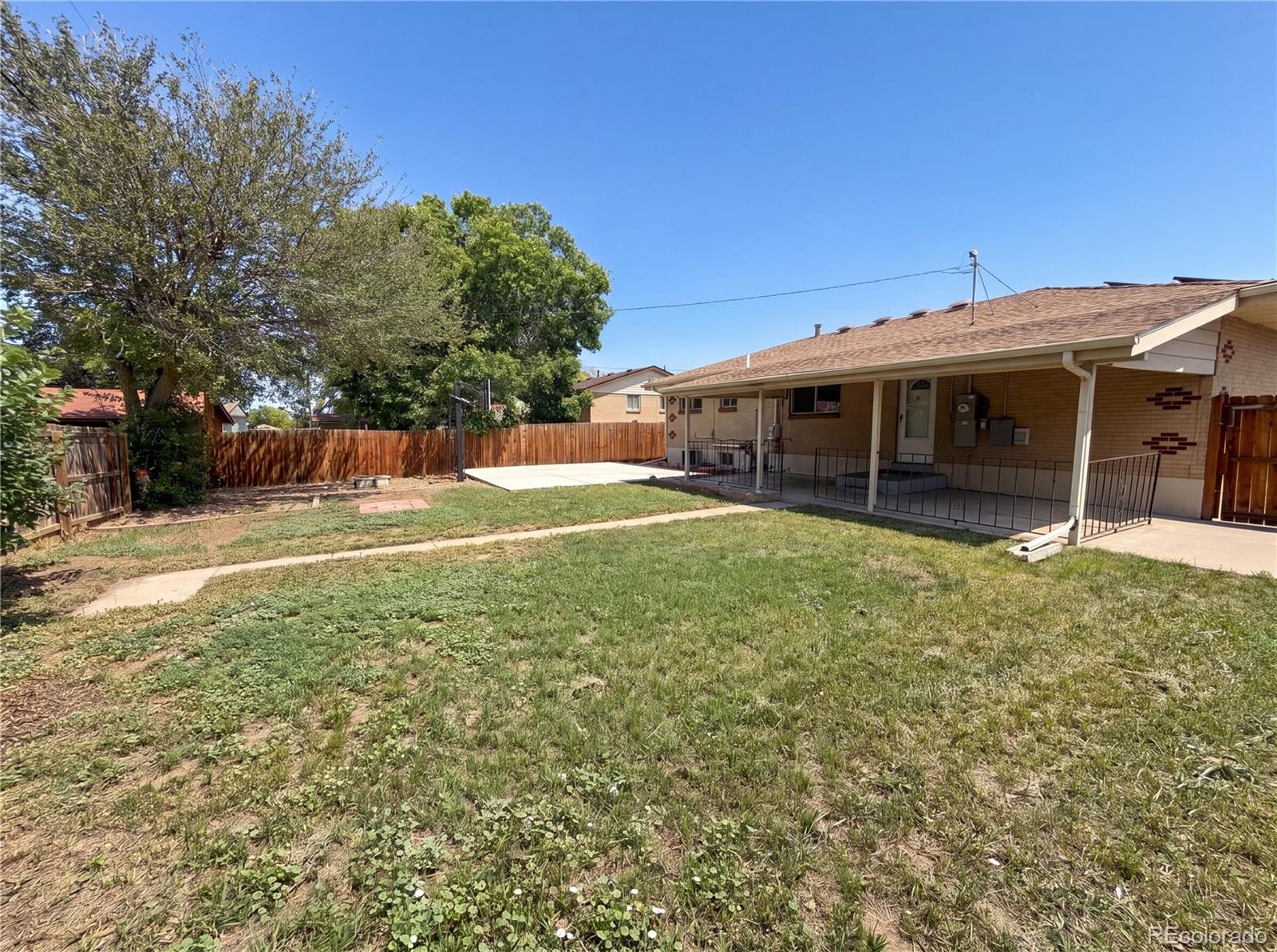 5421 Raritan Way Denver CO 80221