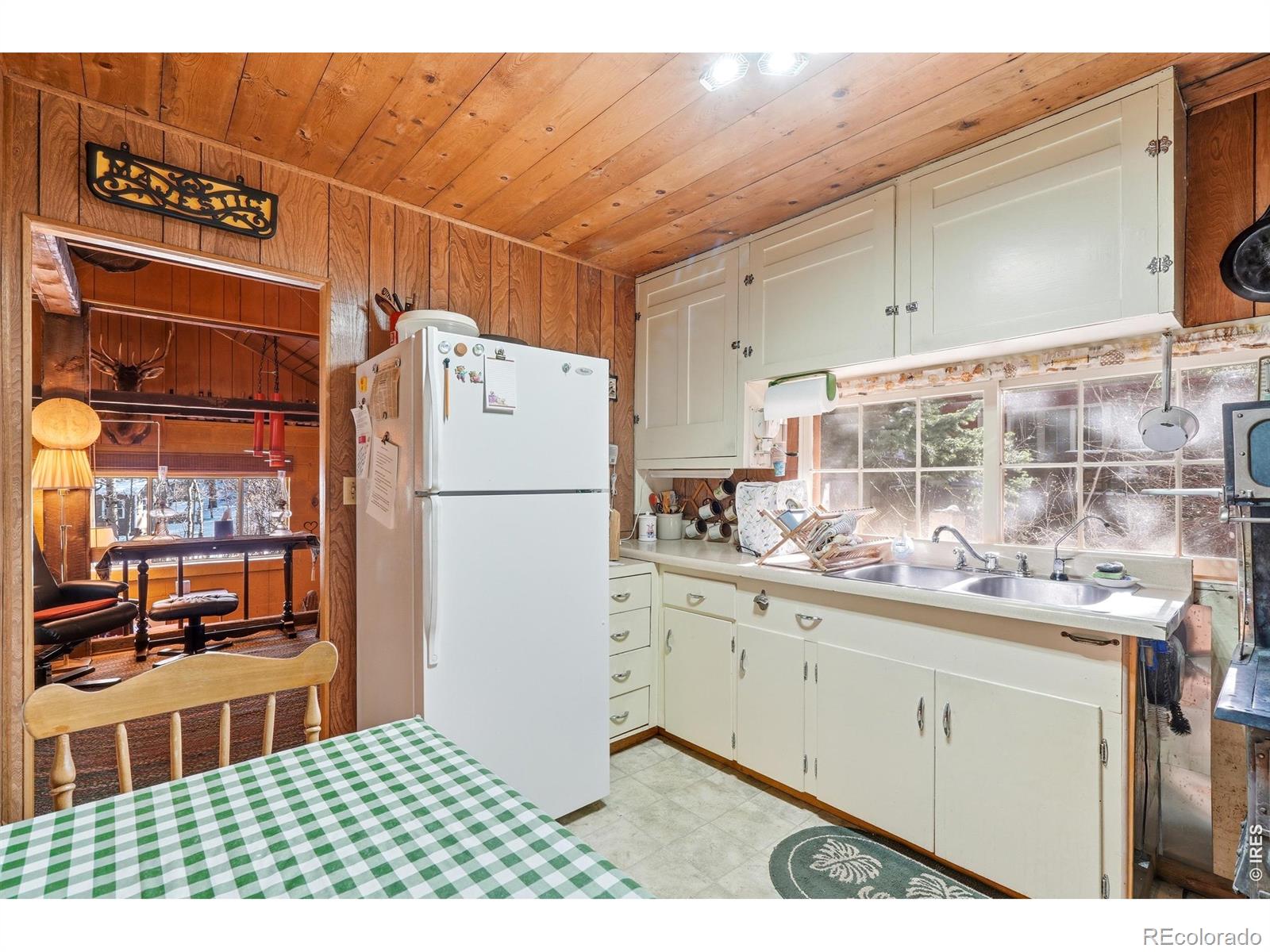 2476 Riverside Drive Lyons CO 80540