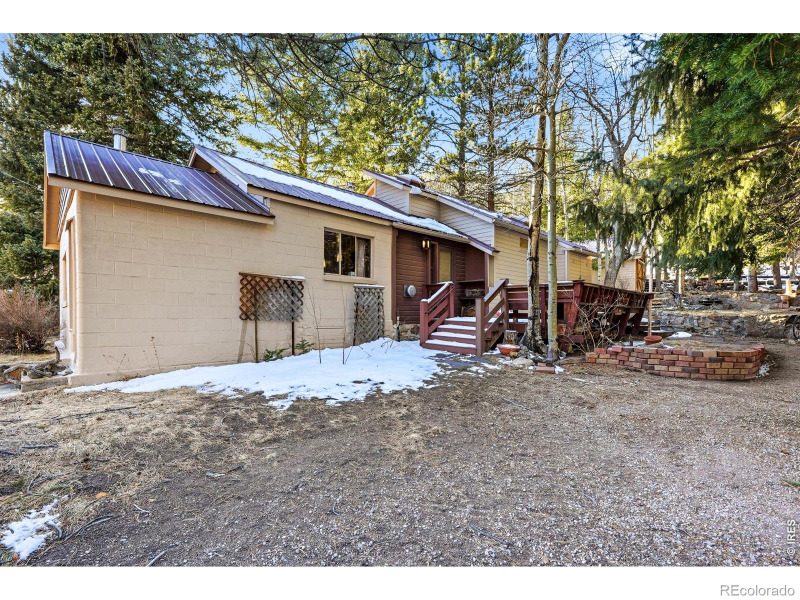 2476 Riverside Drive Lyons CO 80540