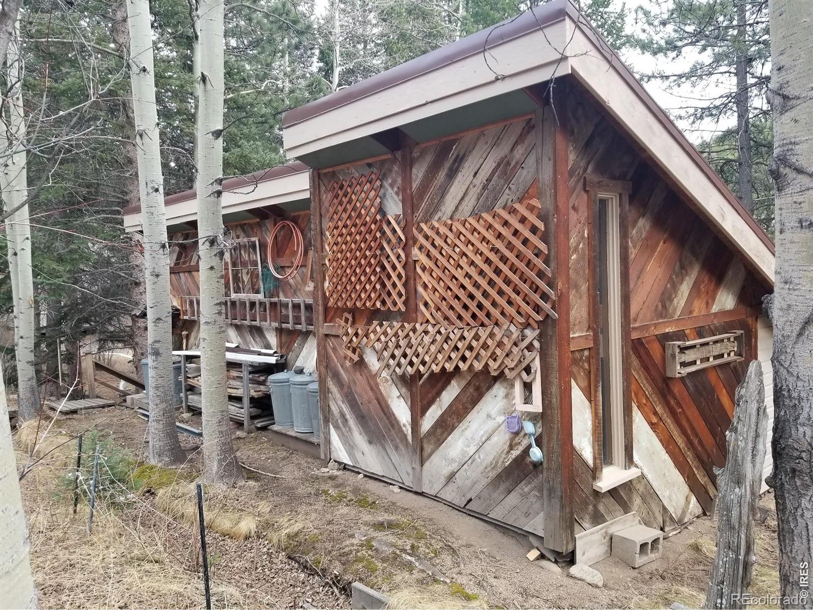 2476 Riverside Drive Lyons CO 80540