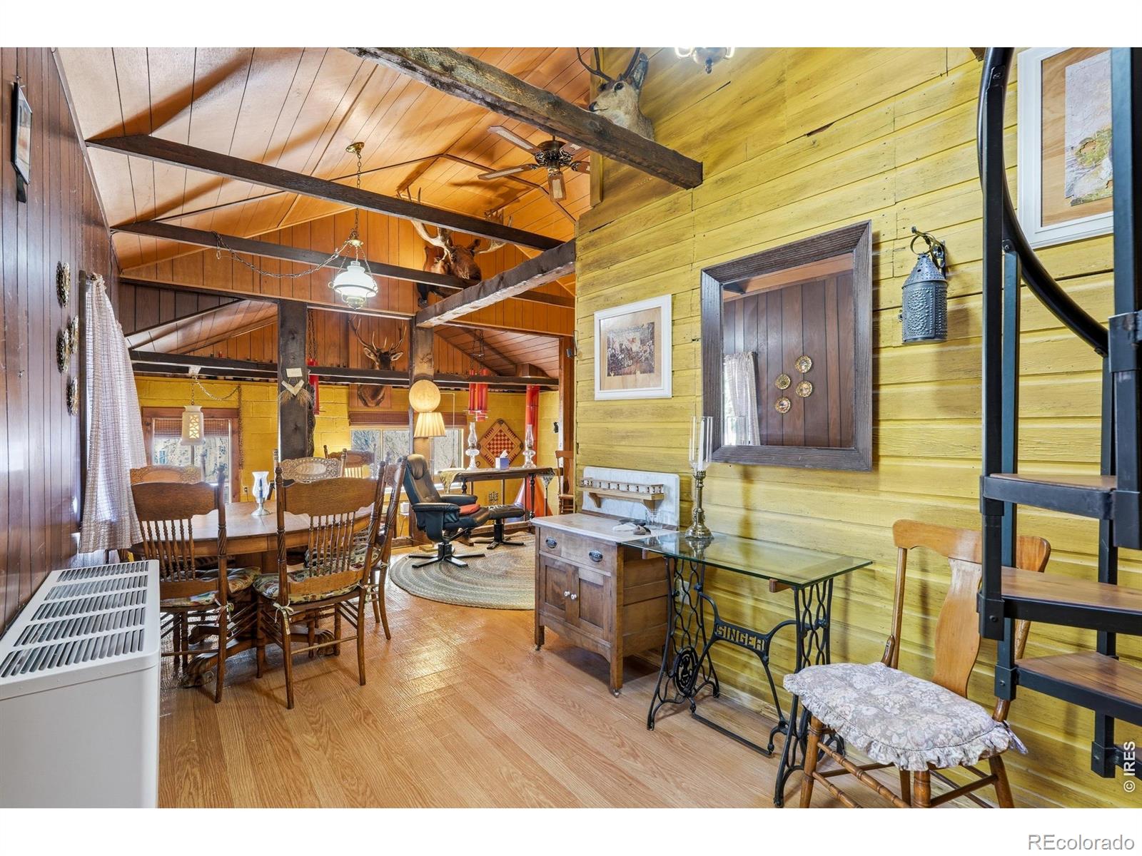2476 Riverside Drive Lyons CO 80540