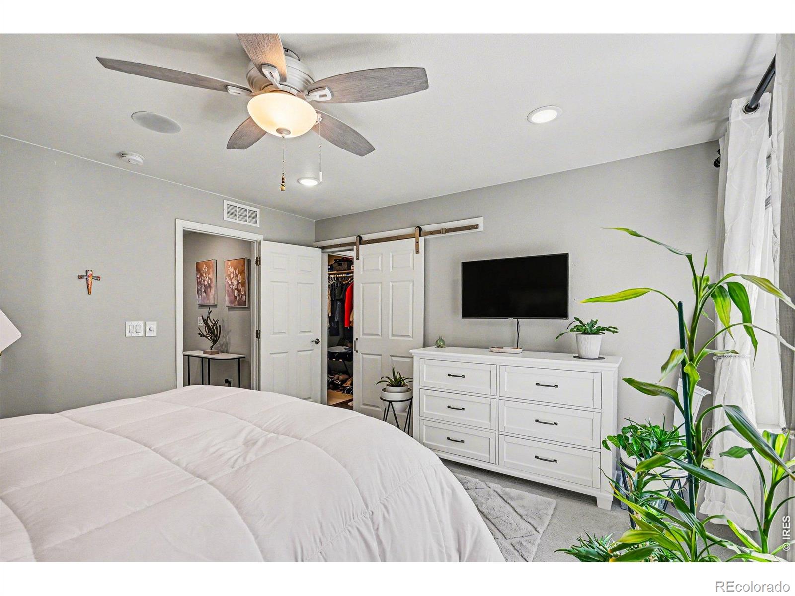 185 S Oak Hill Street Aurora CO 80018