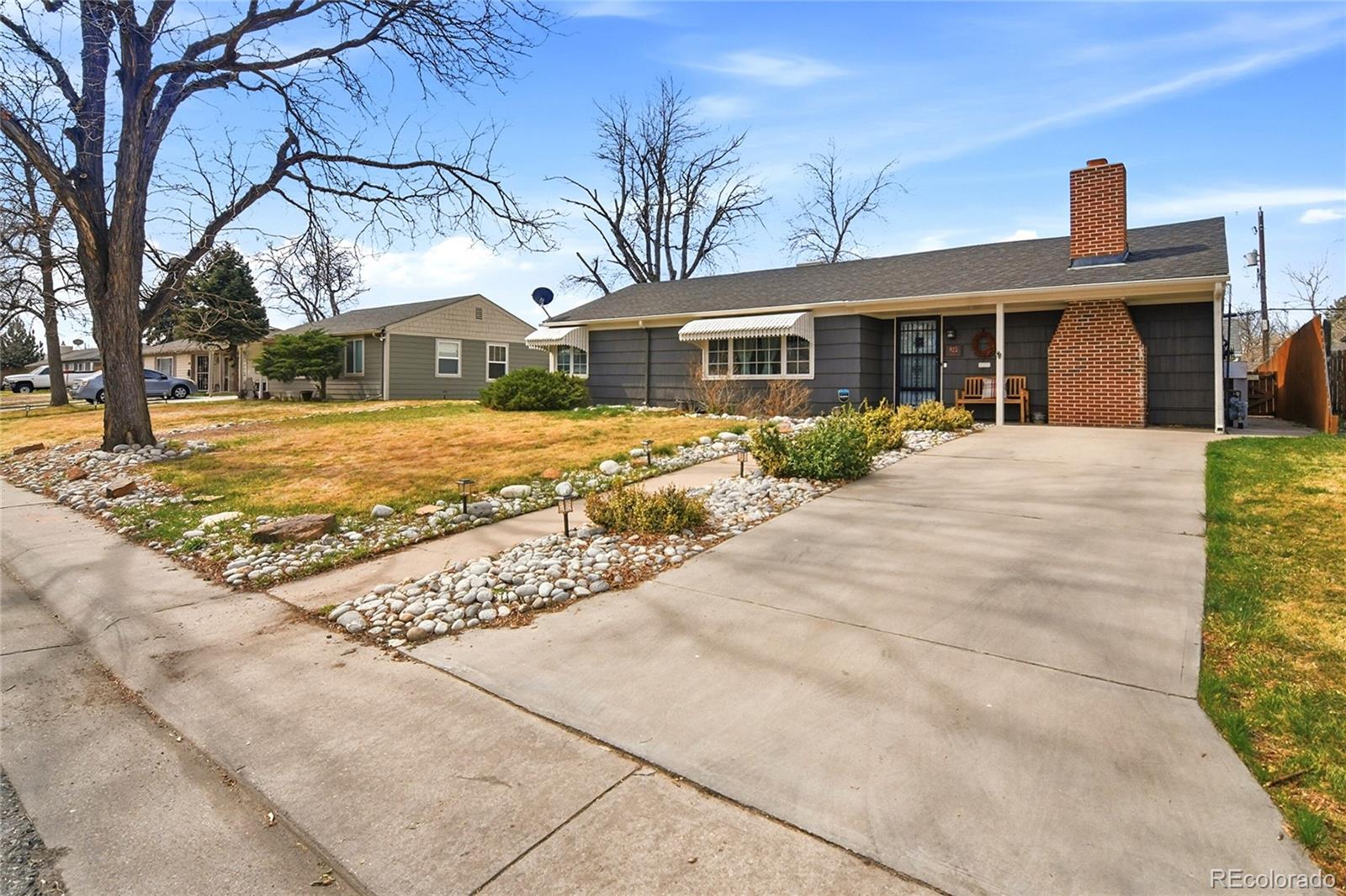 923 Geneva Street Aurora CO 80010