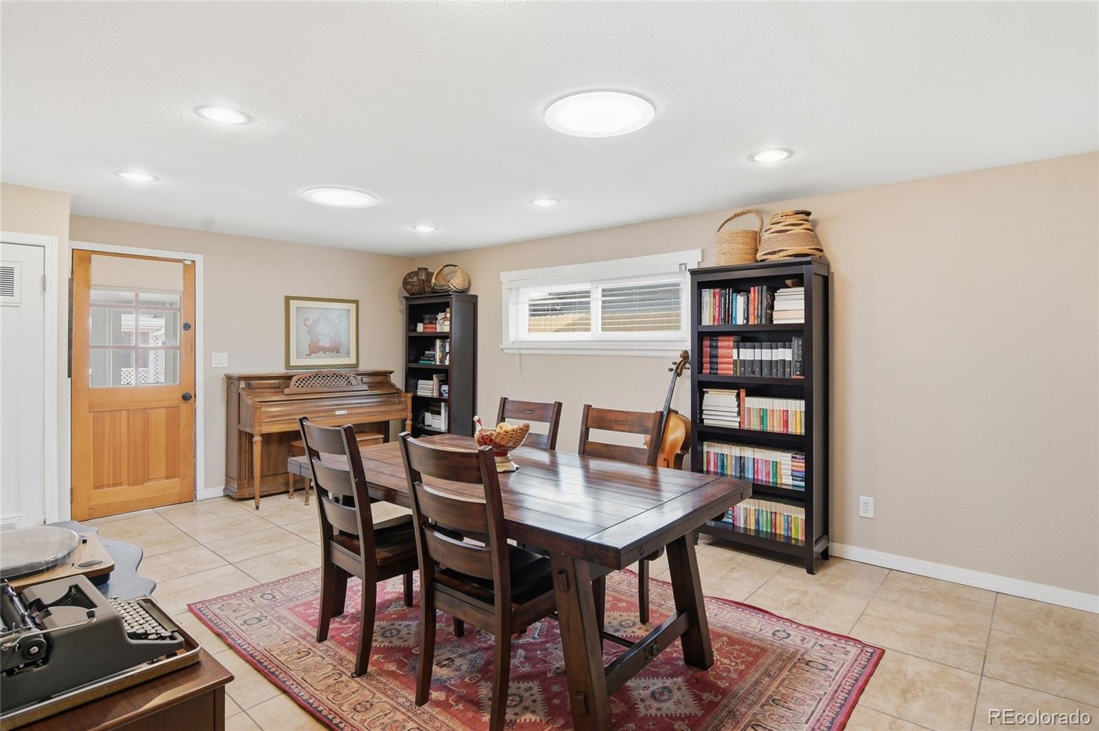 923 Geneva Street Aurora CO 80010