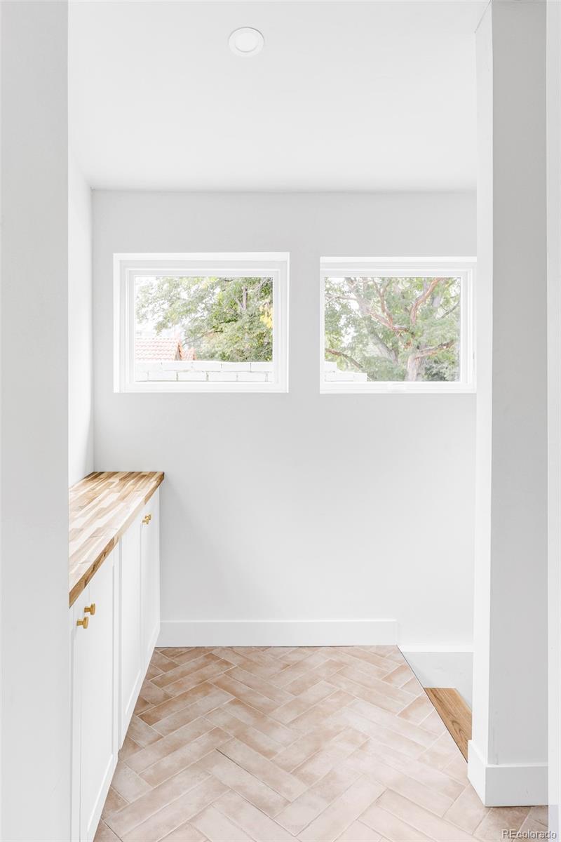 1002 E 4th Avenue Denver CO 80218