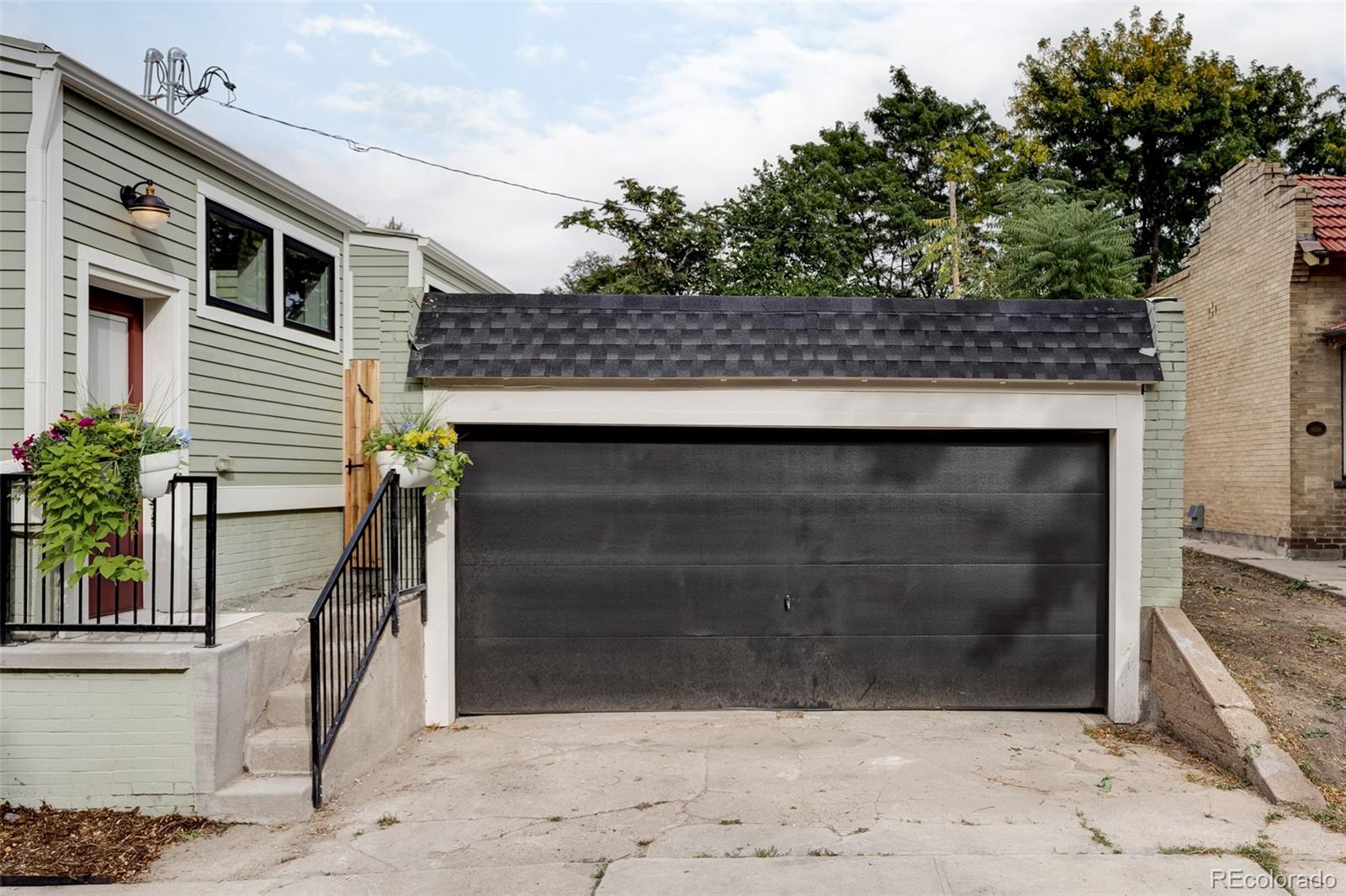 1002 E 4th Avenue Denver CO 80218