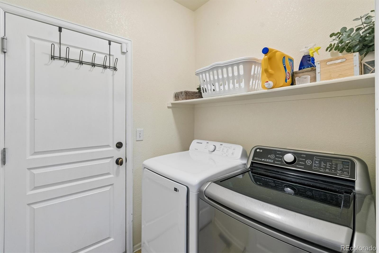 154 Oneida Court Denver CO 80220