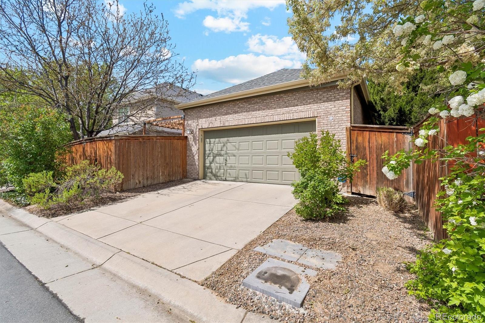 154 Oneida Court Denver CO 80220