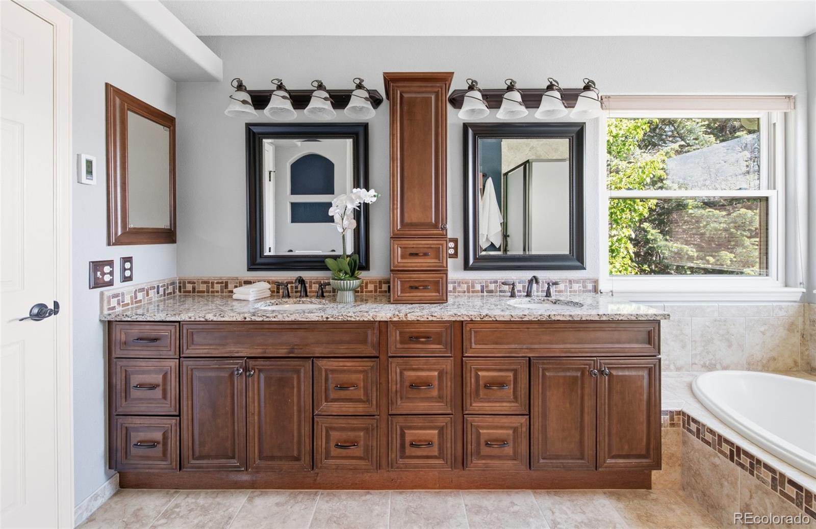 4426 S Andes Way Aurora CO 80015