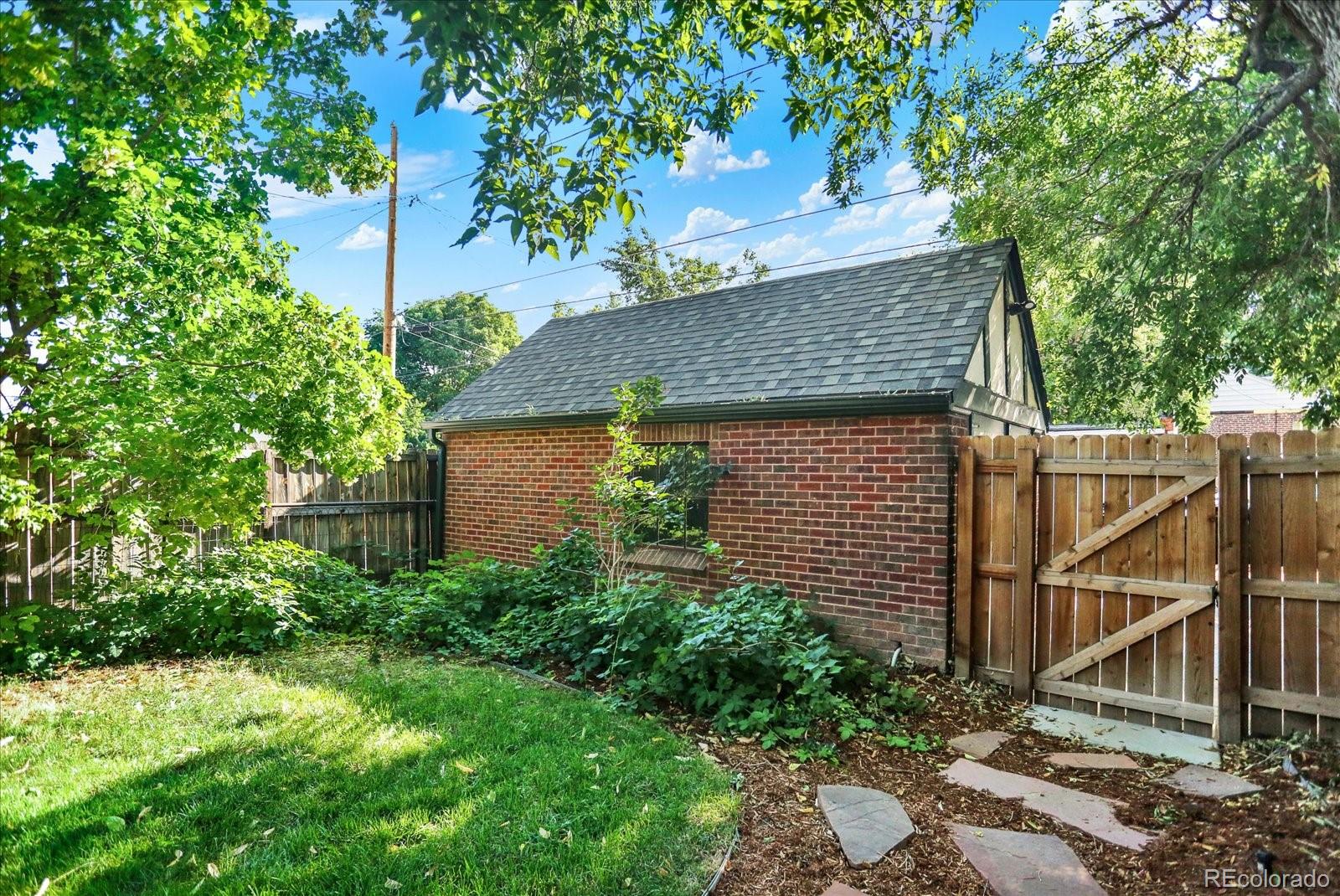 2660 Forest Street Denver CO 80207