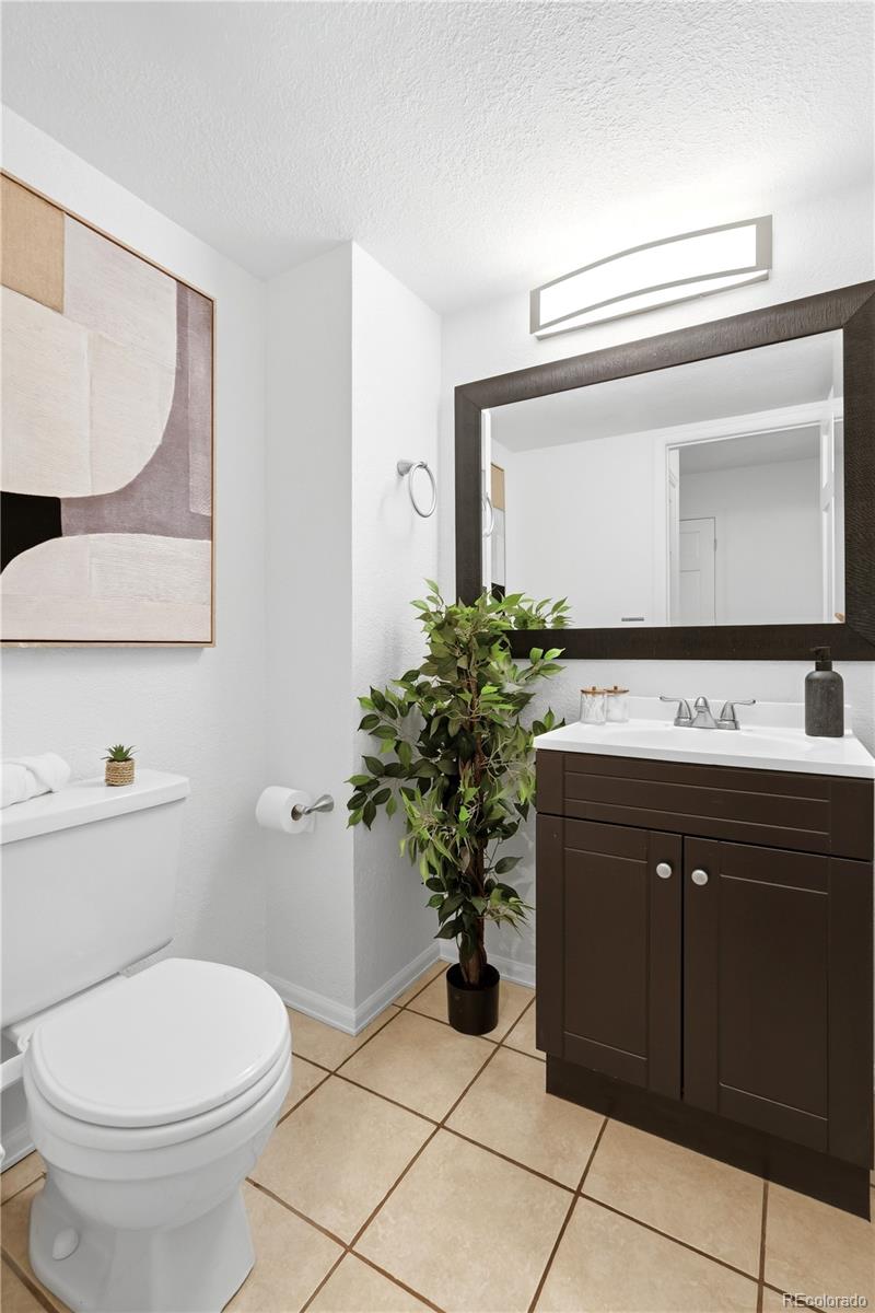 7981 S Vine Court Centennial CO 80122