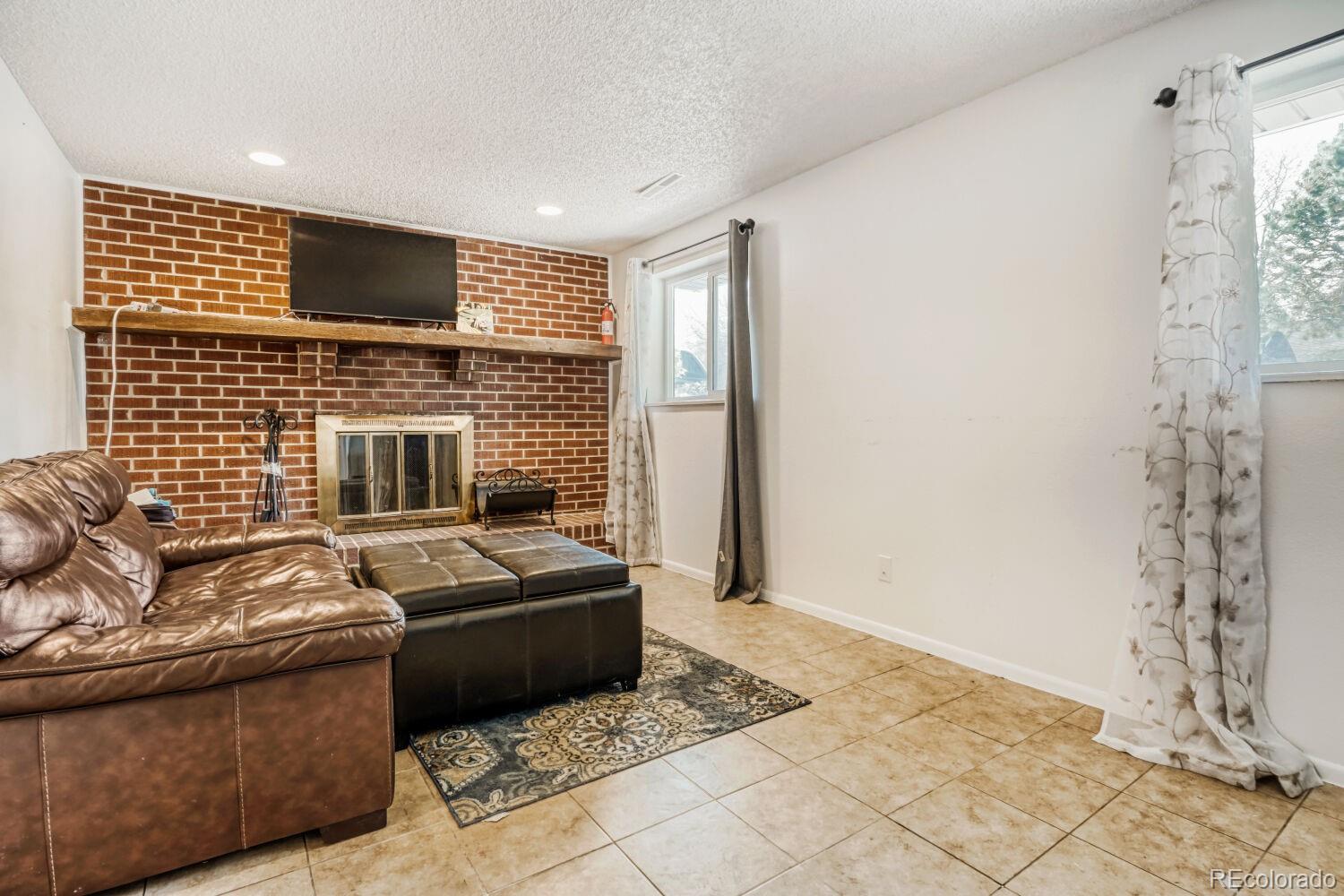 2520 S Fairplay Way Aurora CO 80014