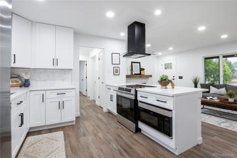 190 Hemlock Street Broomfield CO 80020
