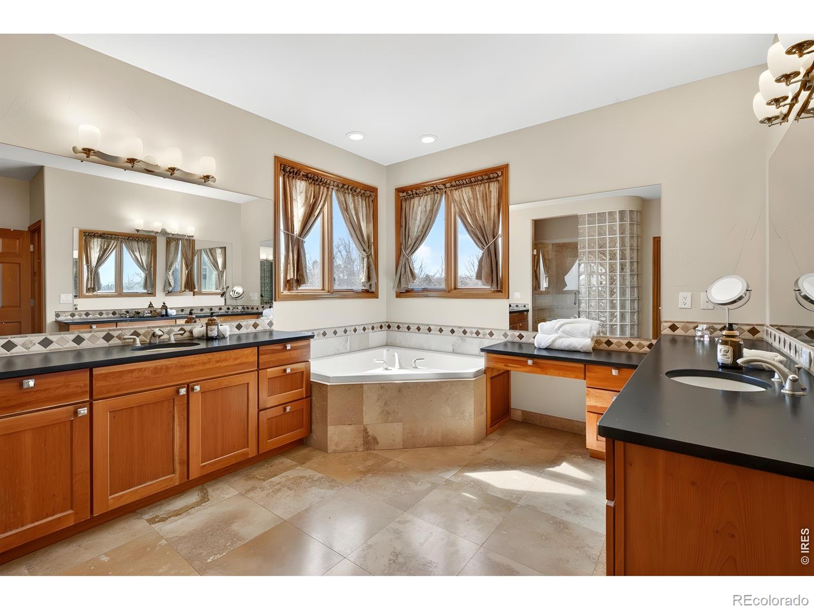 2018 Braeburn Court Longmont CO 80503