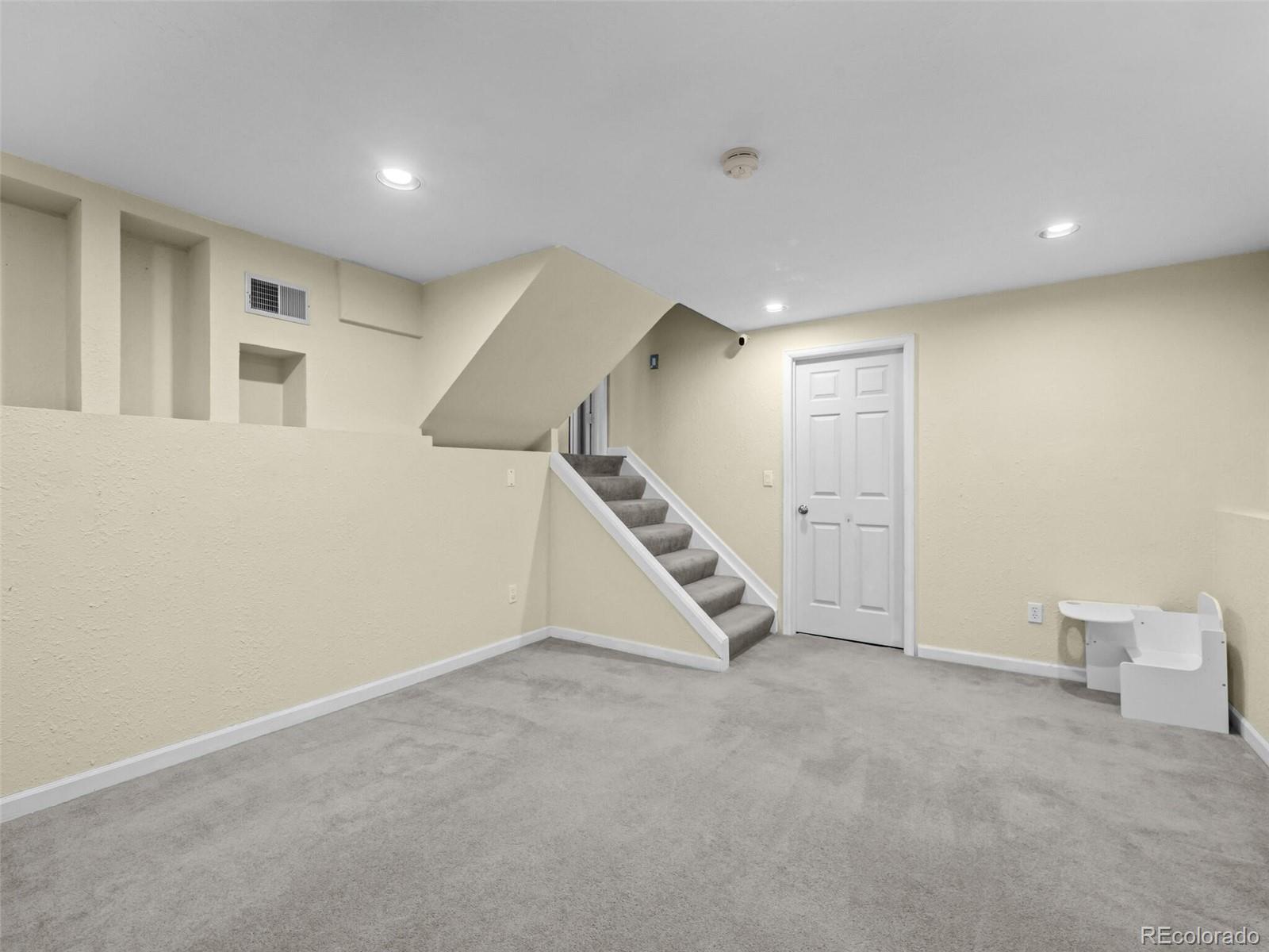275 Settlement Lane Elizabeth CO 80107