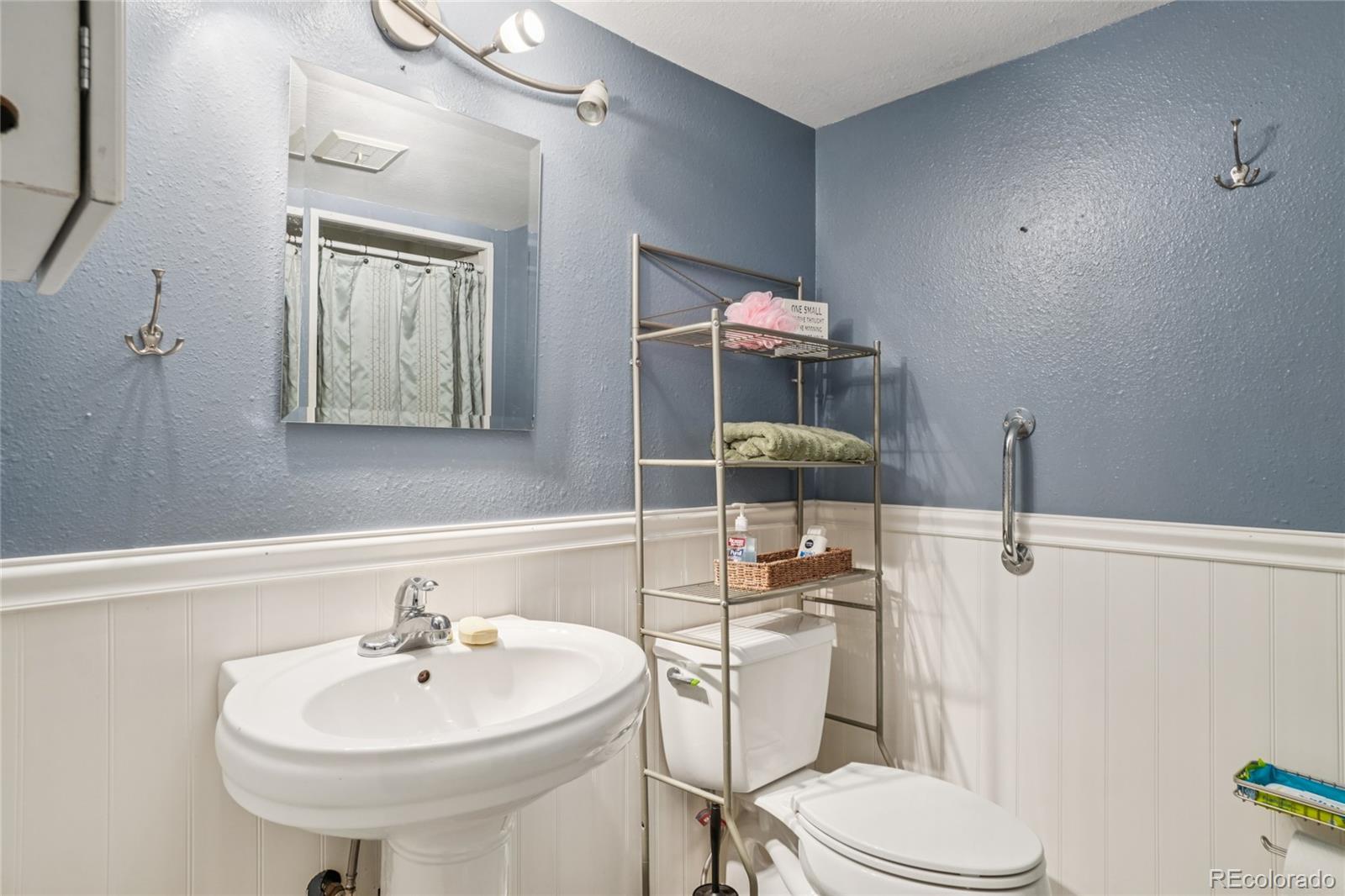 2244 Vivian Street Longmont CO 80501