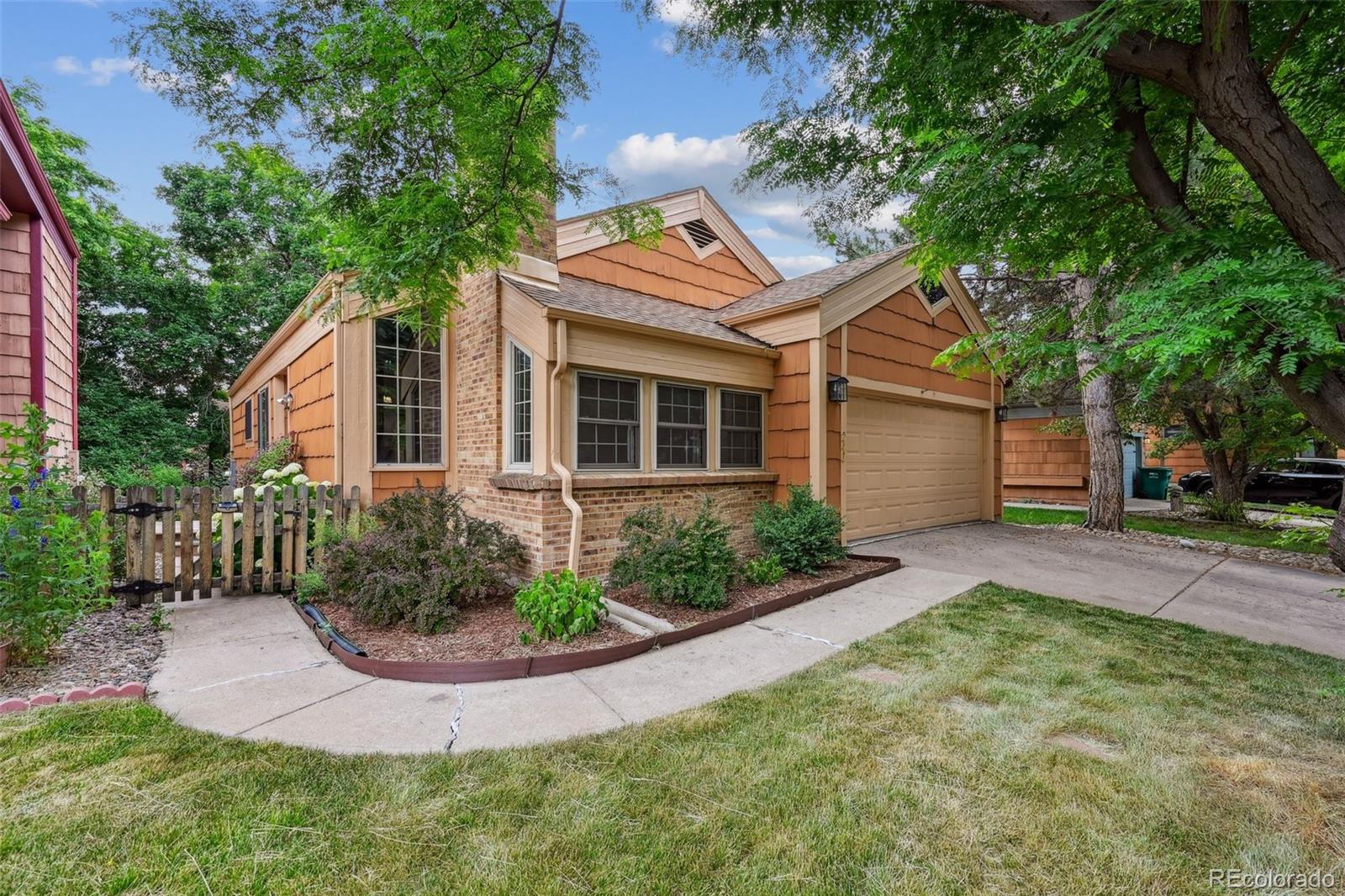 10262 W Ida Avenue Littleton CO 80127