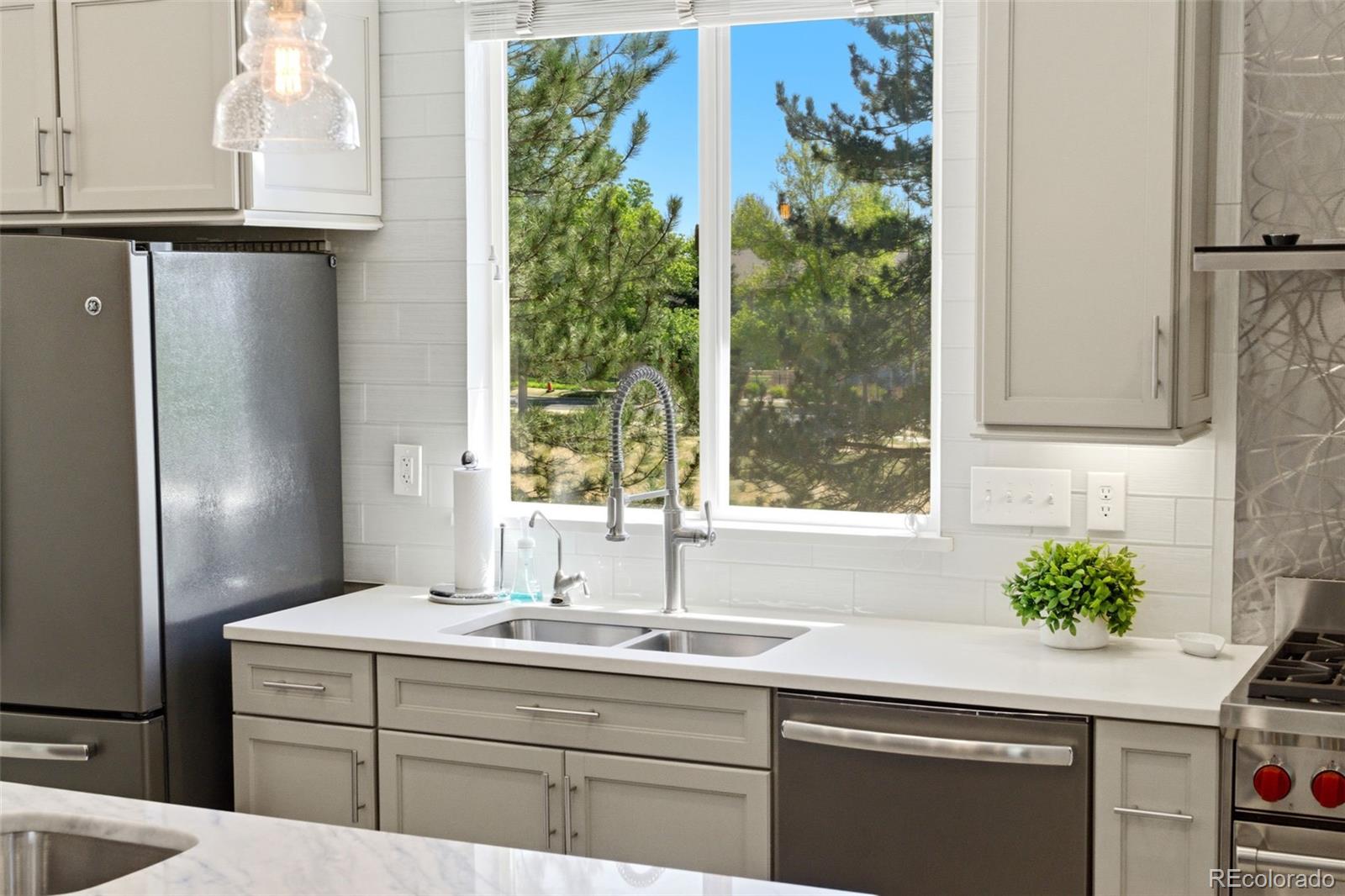 6112 Devinney Way Arvada CO 80004