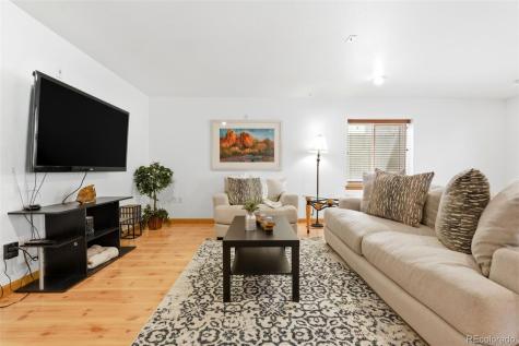 6112 Devinney Way Arvada CO 80004