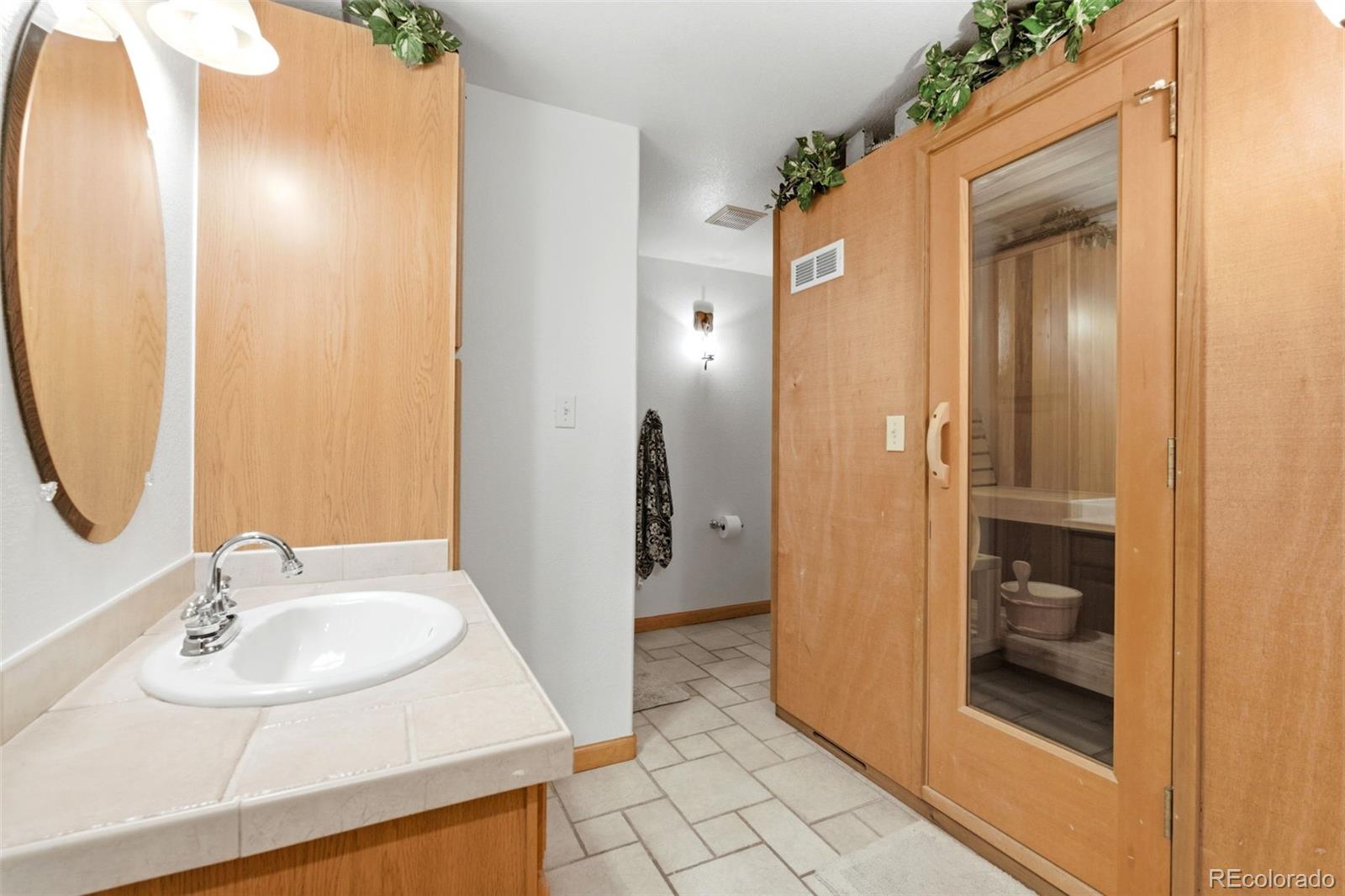 6112 Devinney Way Arvada CO 80004