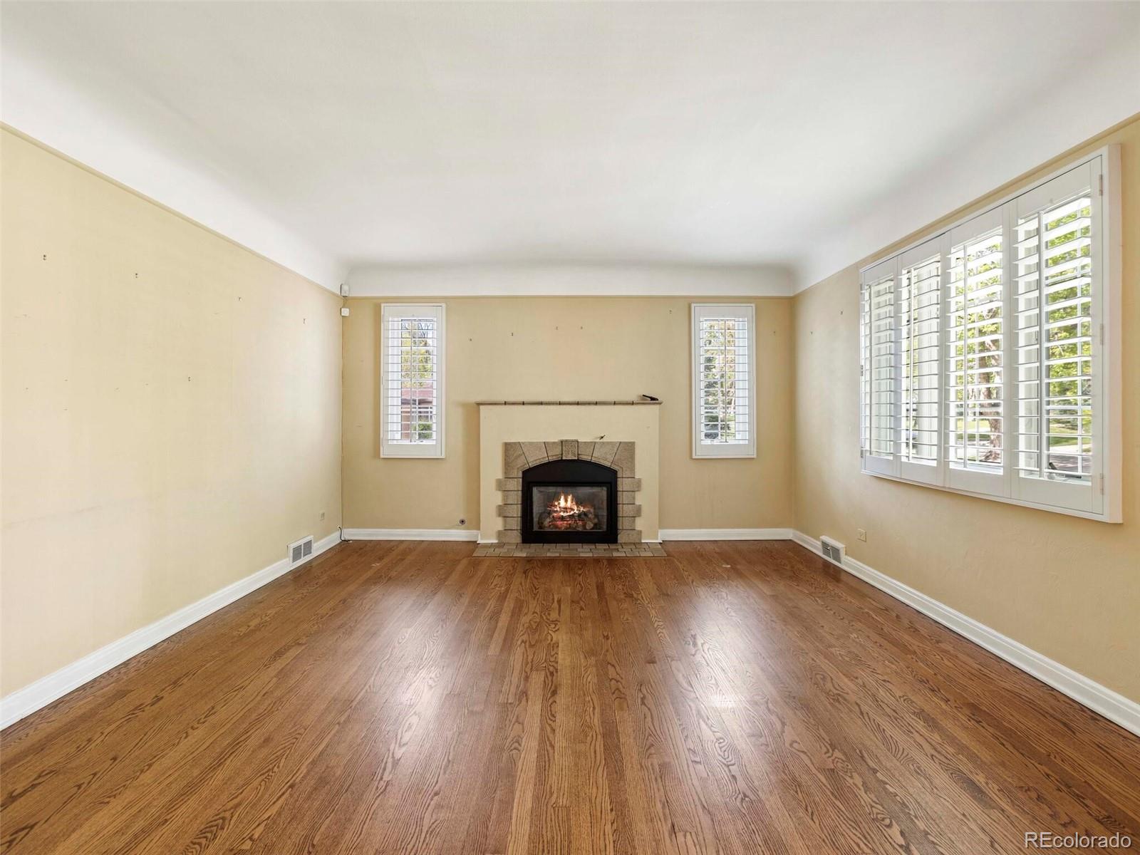 955 Niagara Street Denver CO 80220