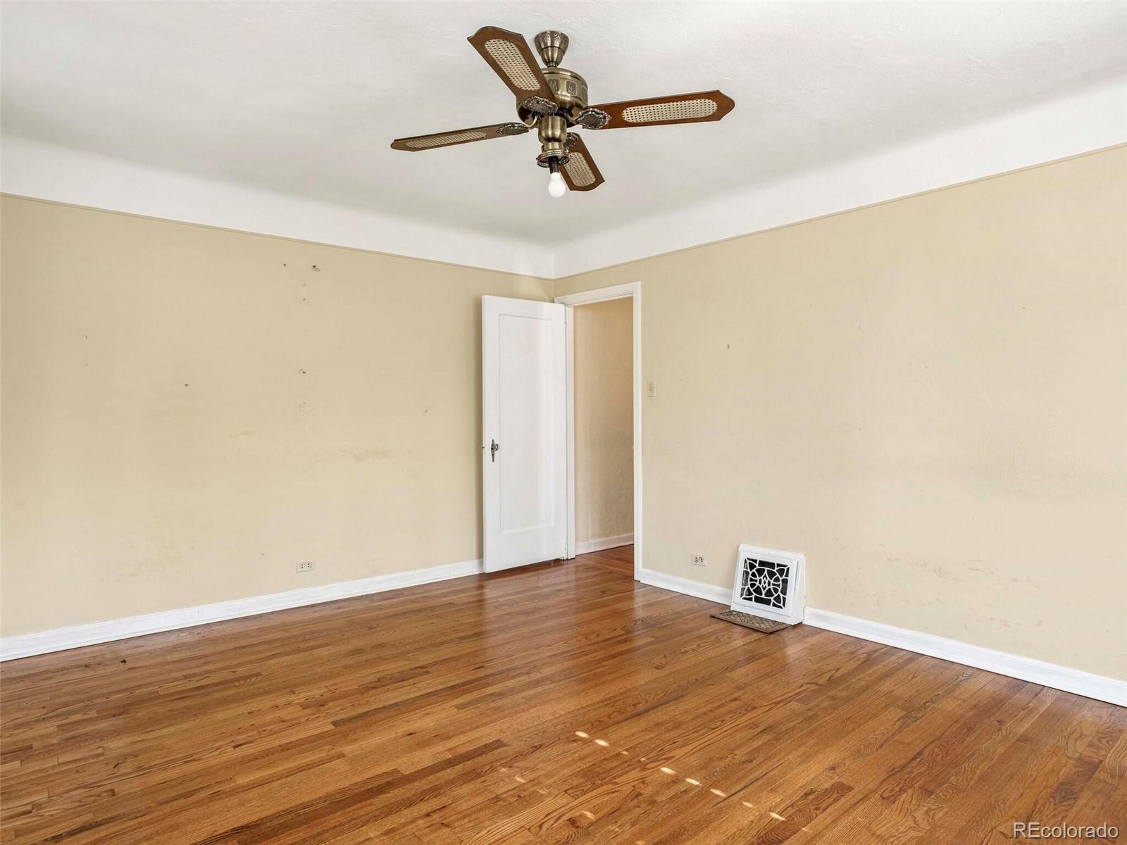 955 Niagara Street Denver CO 80220