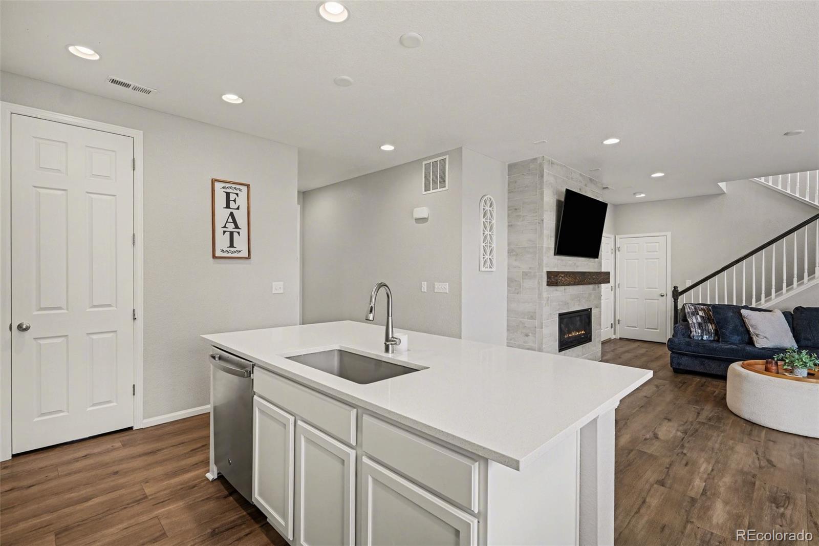 2557 Villageview Lane Castle Rock CO 80104