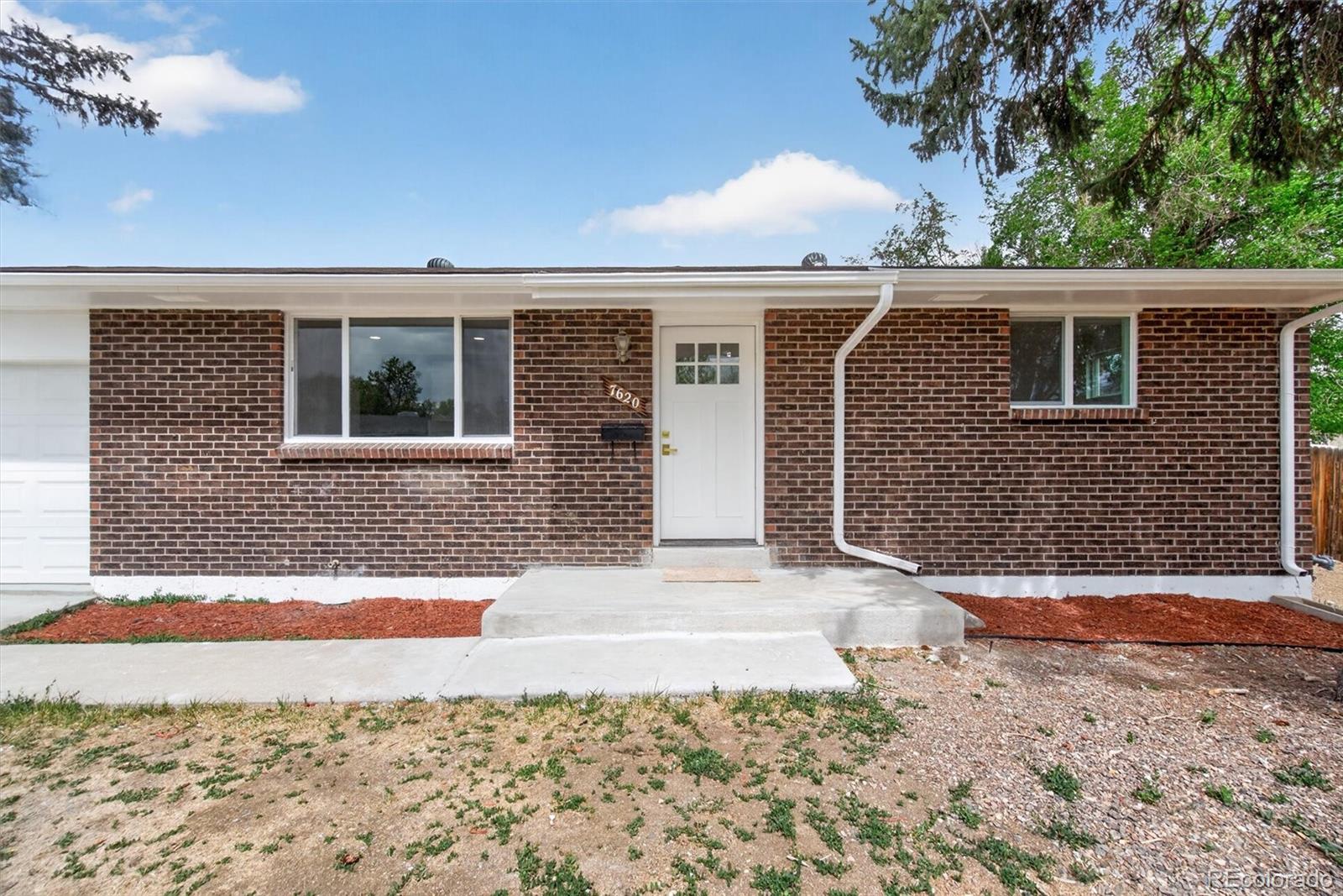 7620 Acoma Court Denver CO 80221