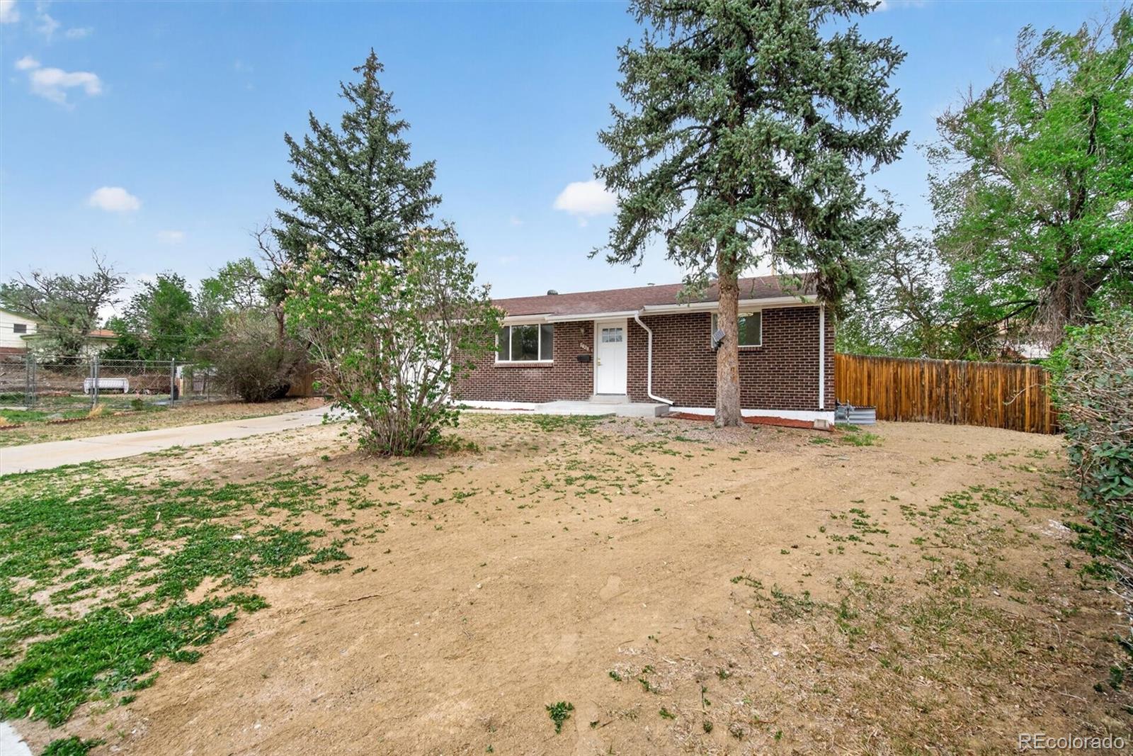 7620 Acoma Court Denver CO 80221