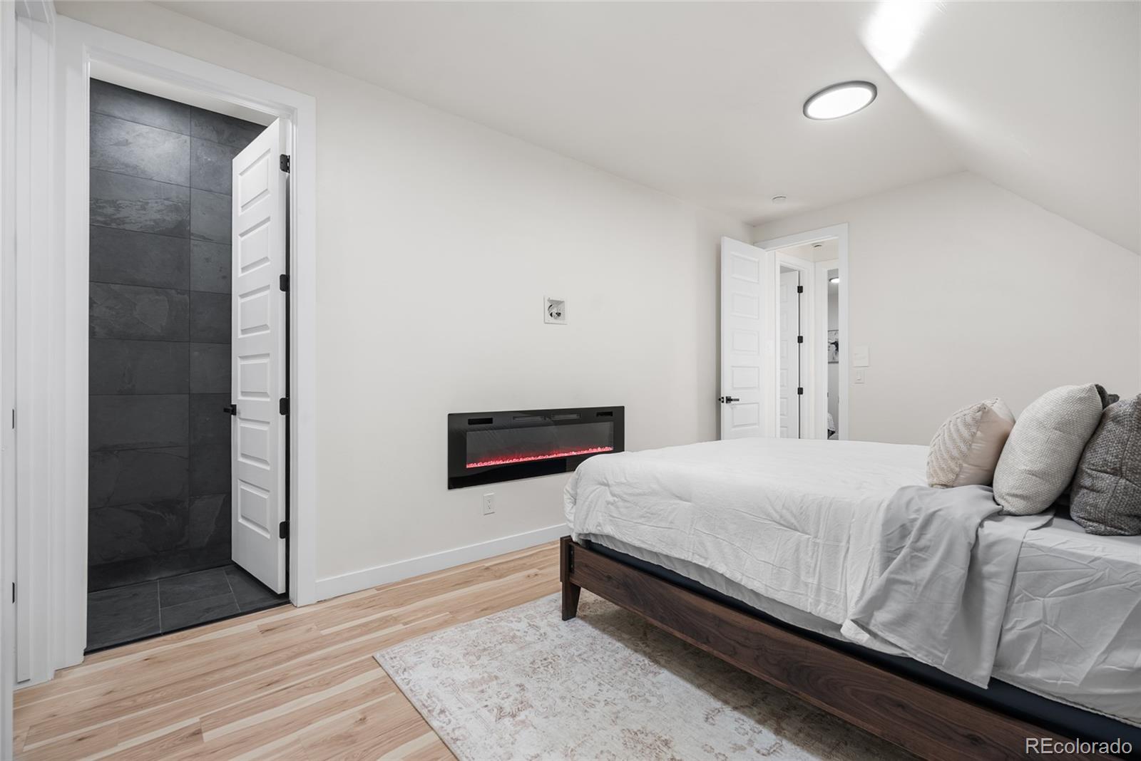 2011 W Scott Place Denver CO 80211
