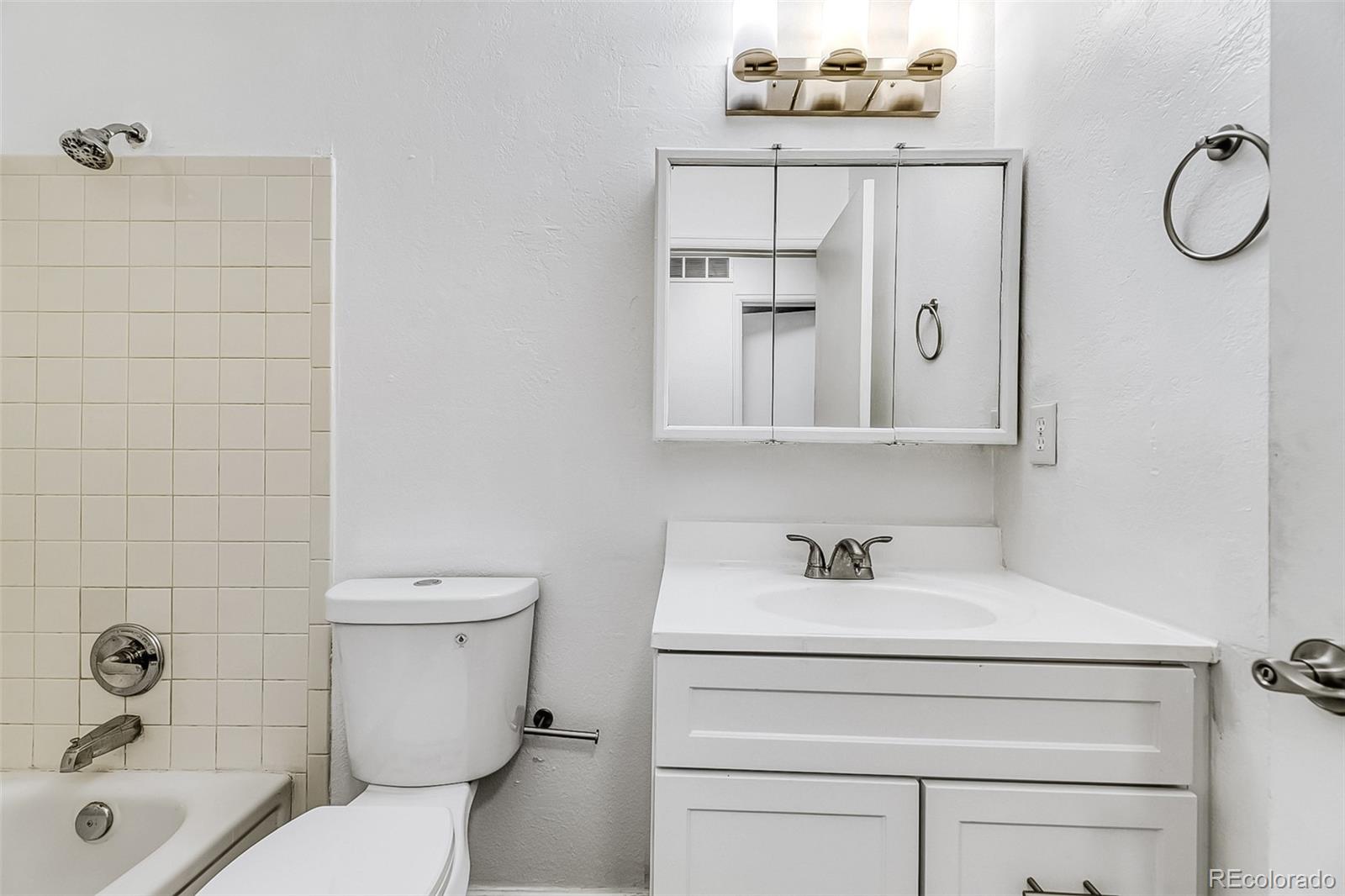 3584 S Olathe Way Aurora CO 80013