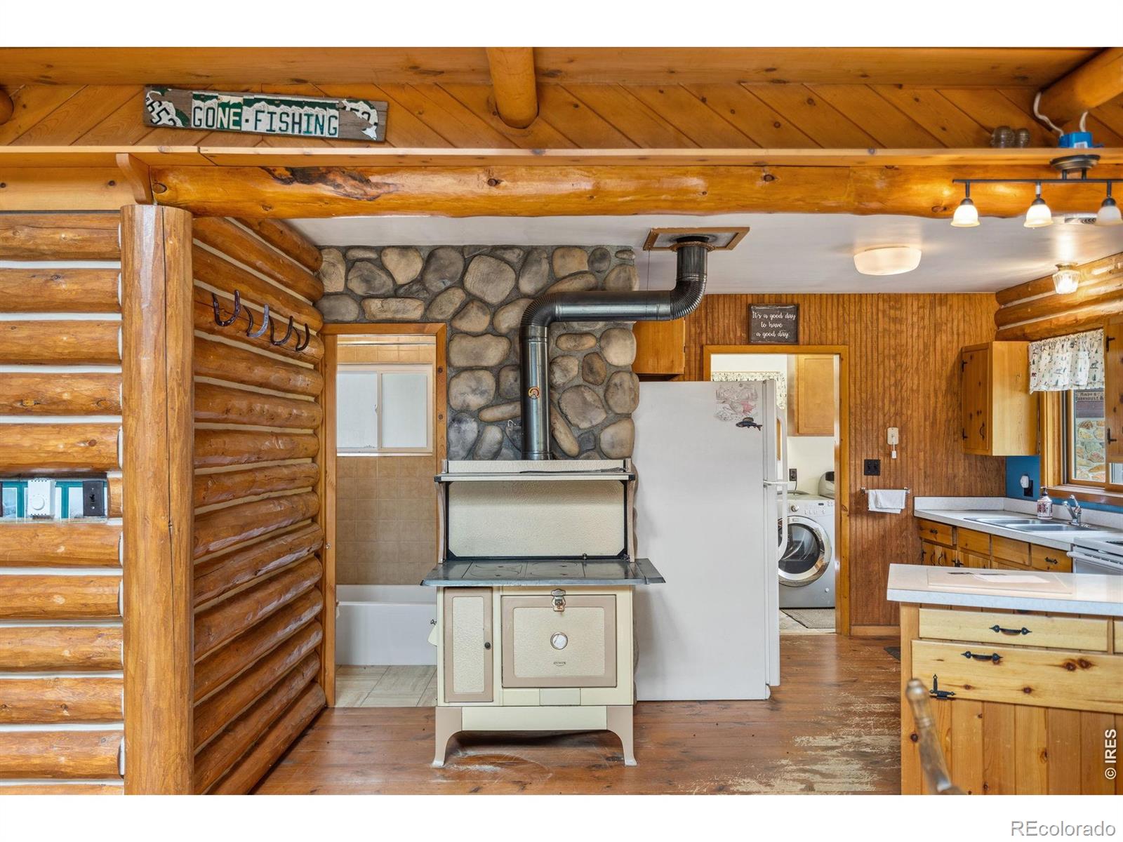 110 Meadow Lane Bellvue CO 80512