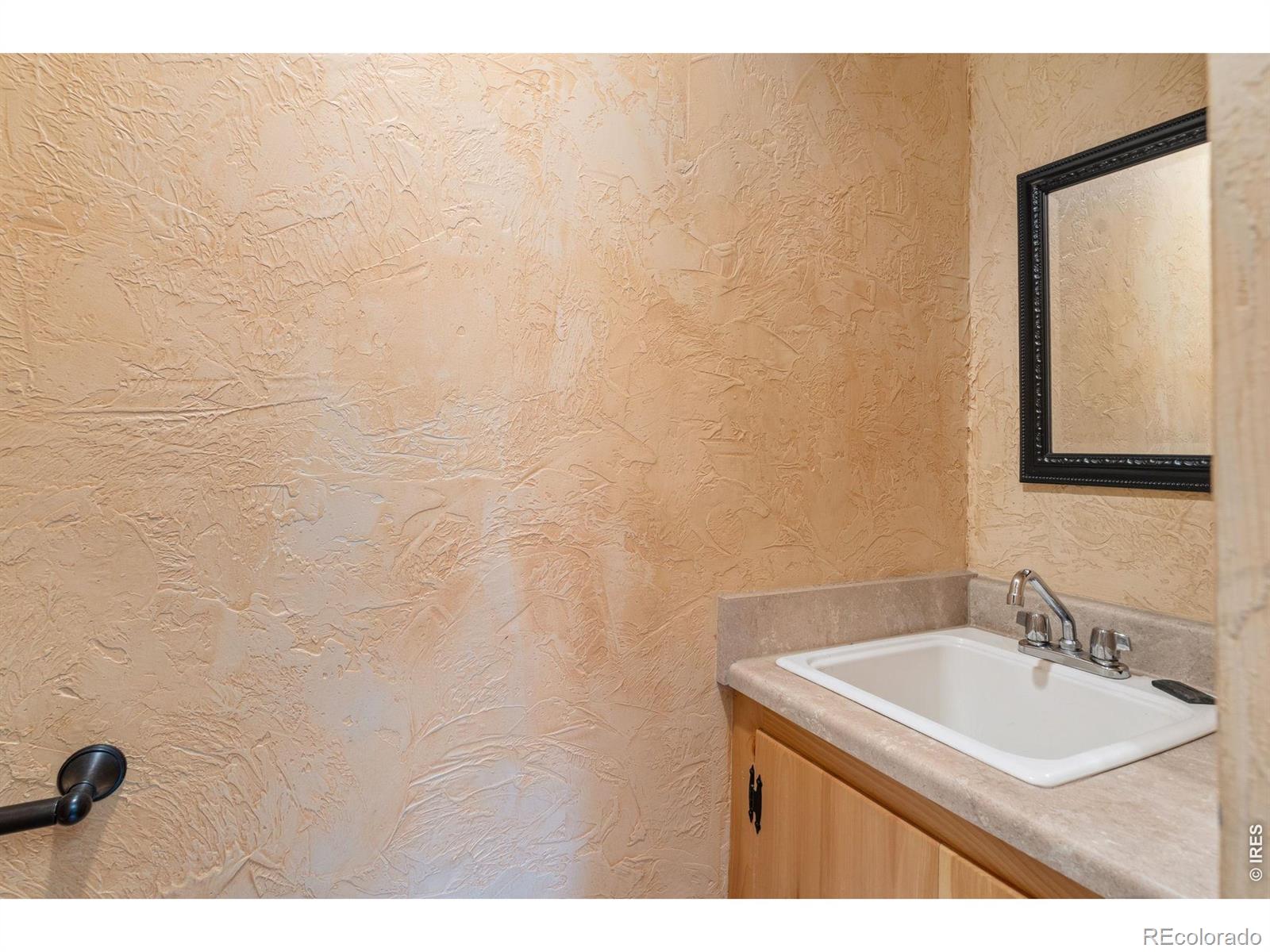 110 Meadow Lane Bellvue CO 80512