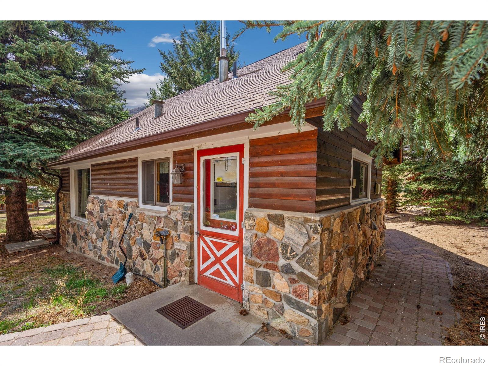 110 Meadow Lane Bellvue CO 80512