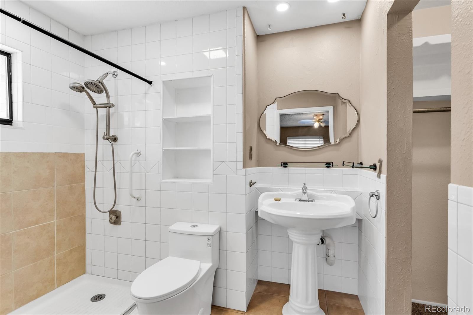 207 Fremont Penrose CO 81240