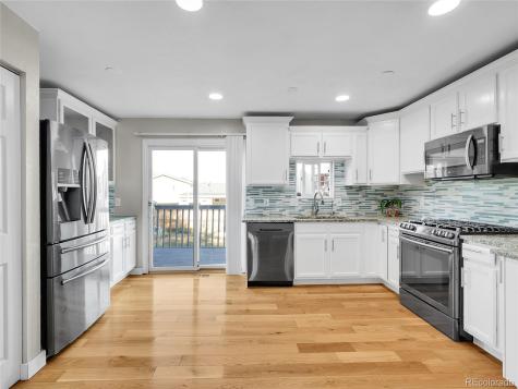 4590 Fraser Way Denver CO 80239